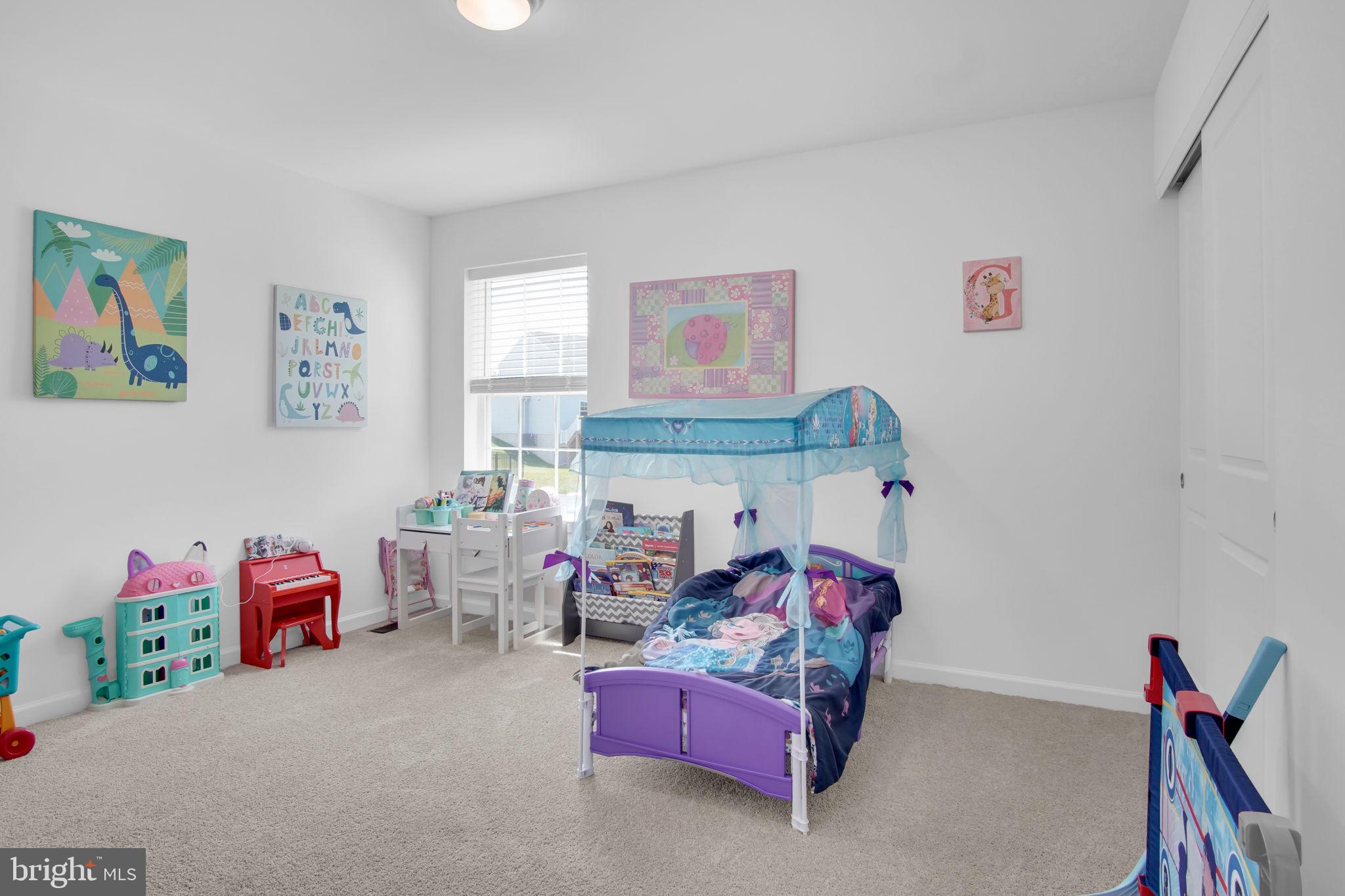 STONE MILL ESTATES - Residential