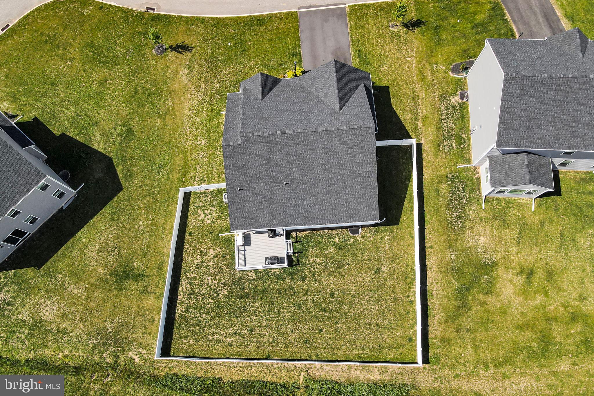 STONE MILL ESTATES - Residential