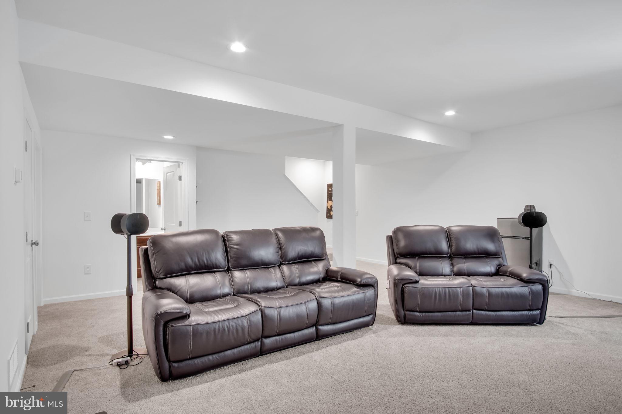STONE MILL ESTATES - Residential