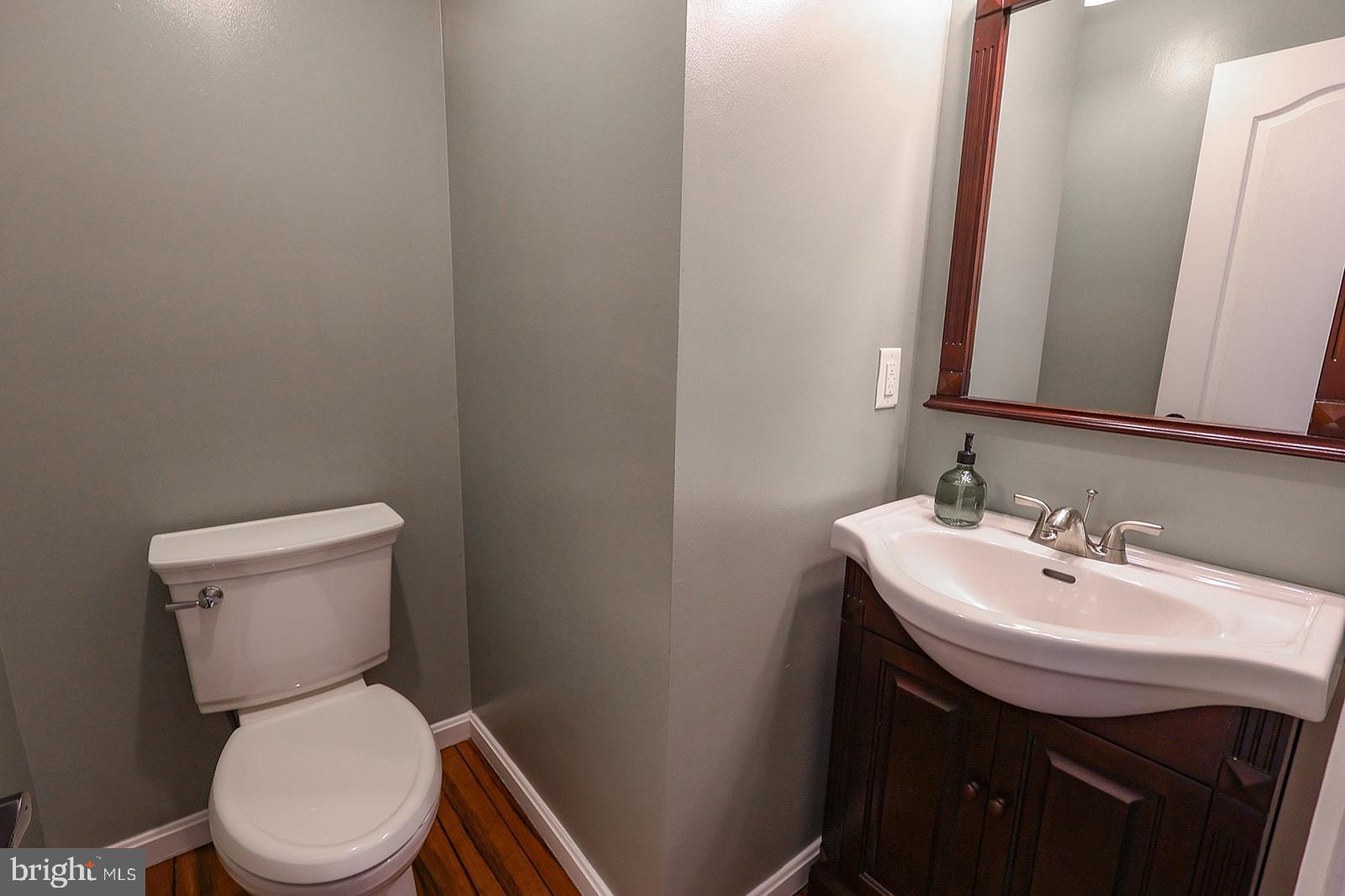 LAUREL GLEN - Residential