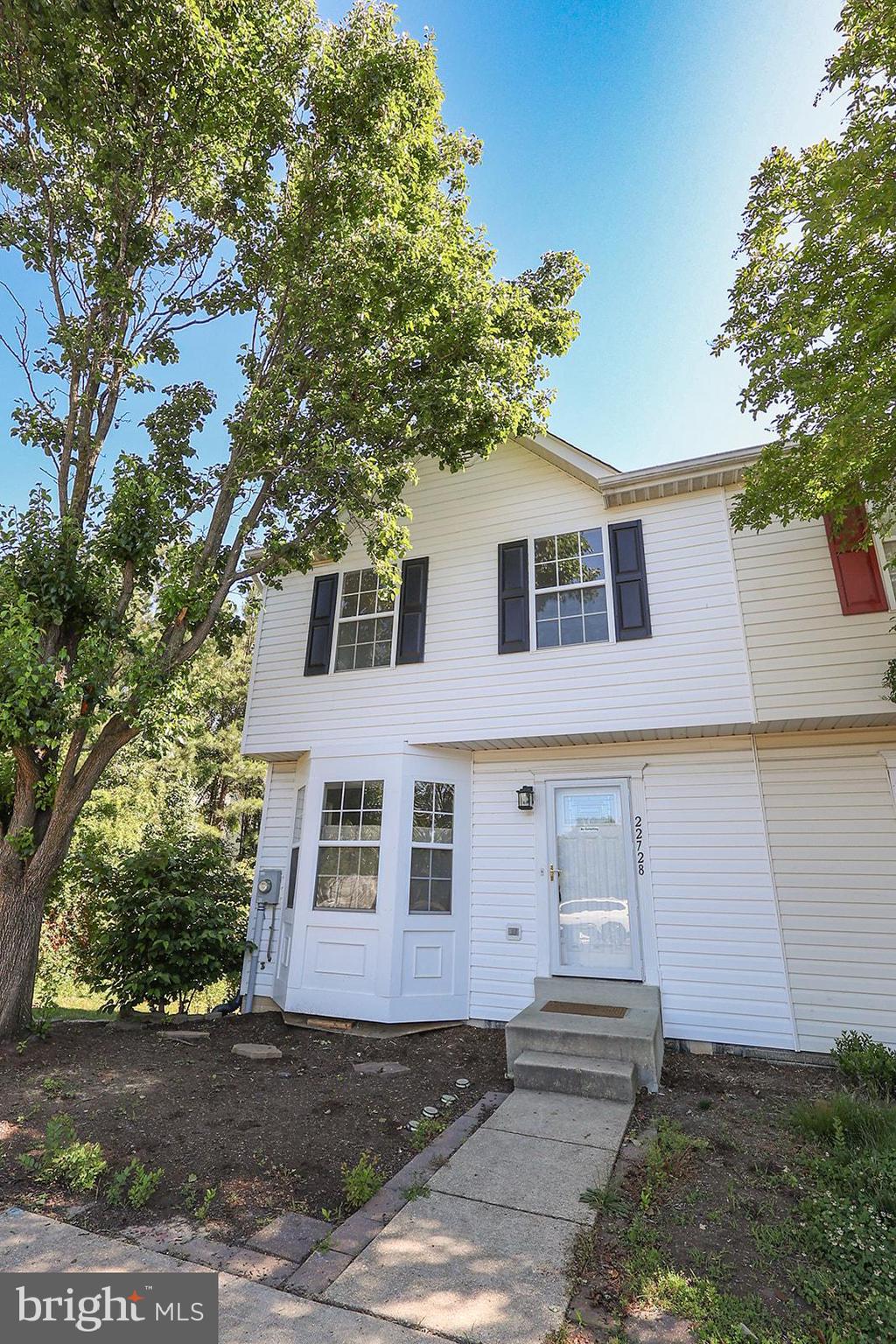 LAUREL GLEN - Residential