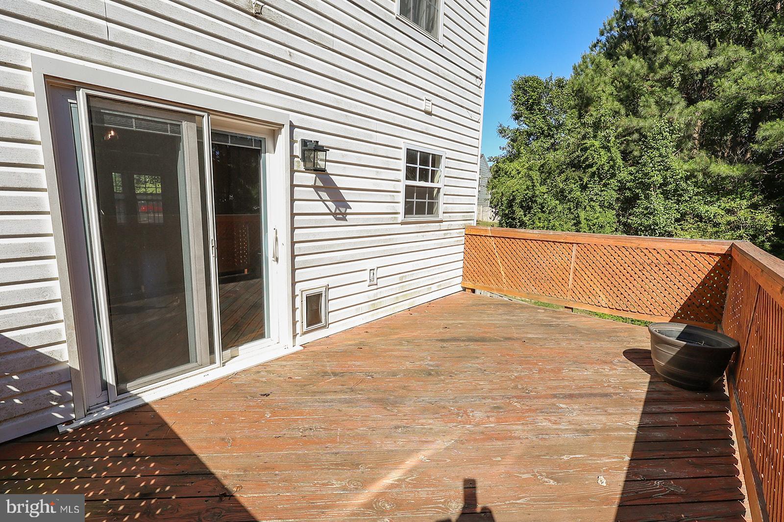 LAUREL GLEN - Residential
