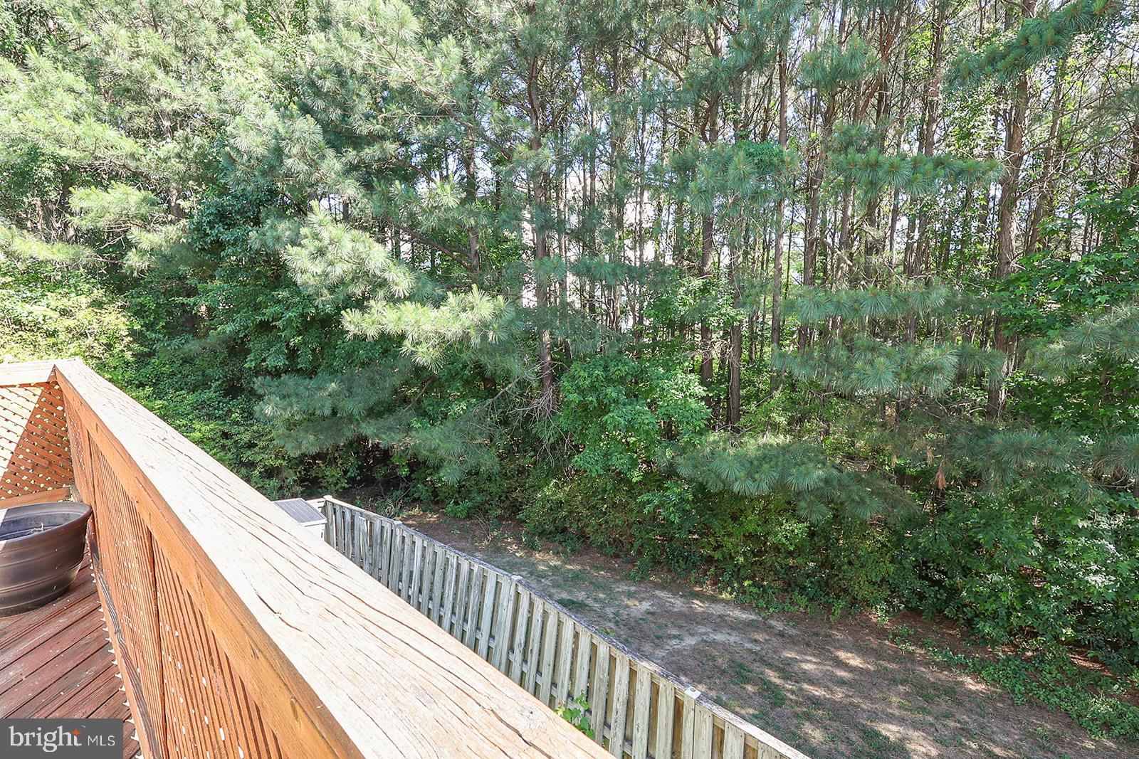 LAUREL GLEN - Residential