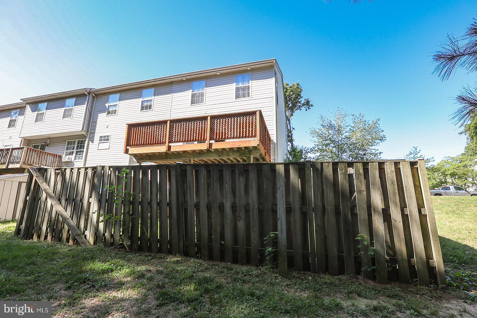 LAUREL GLEN - Residential