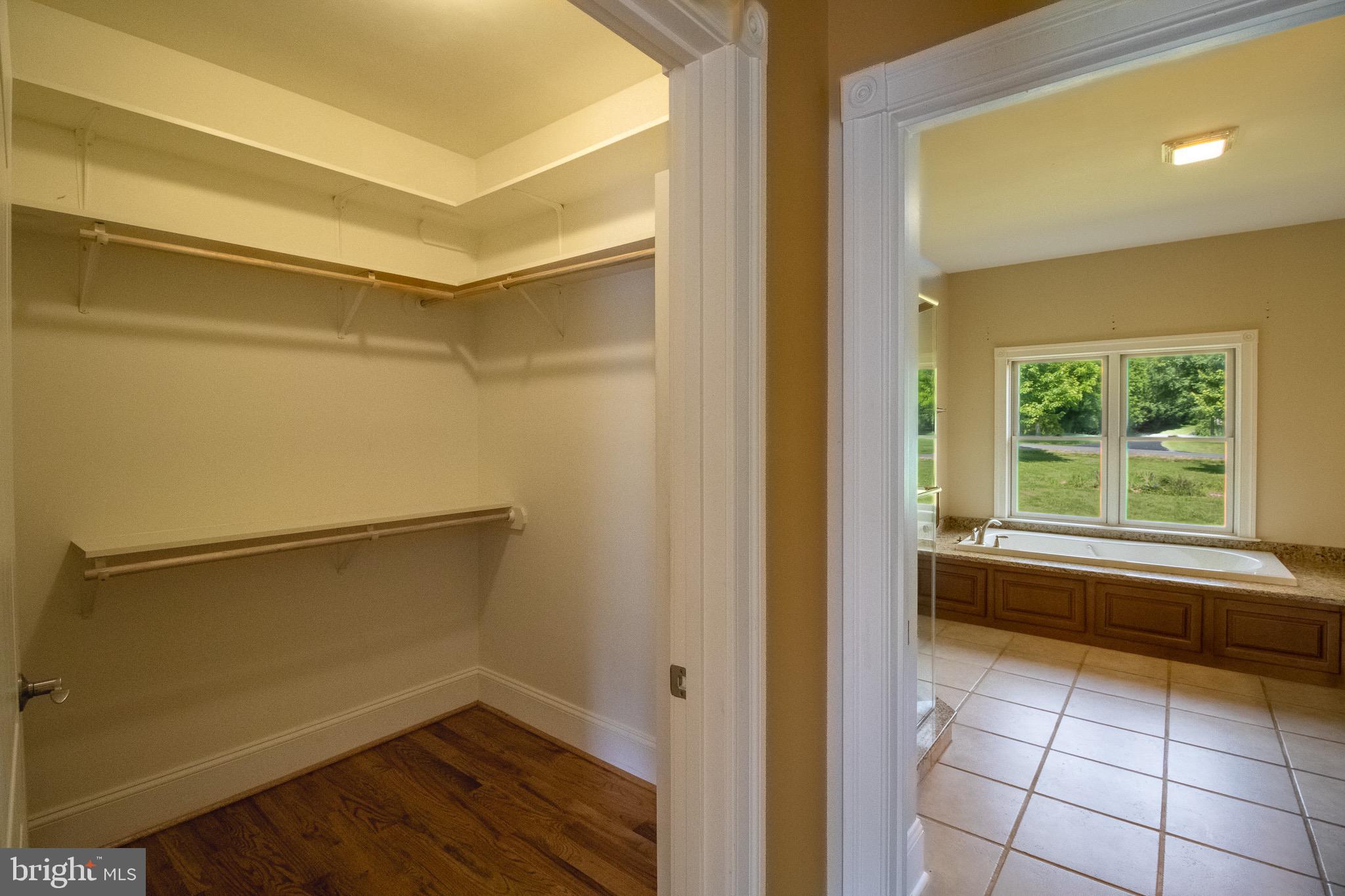 HERITAGE GROVE - Residential