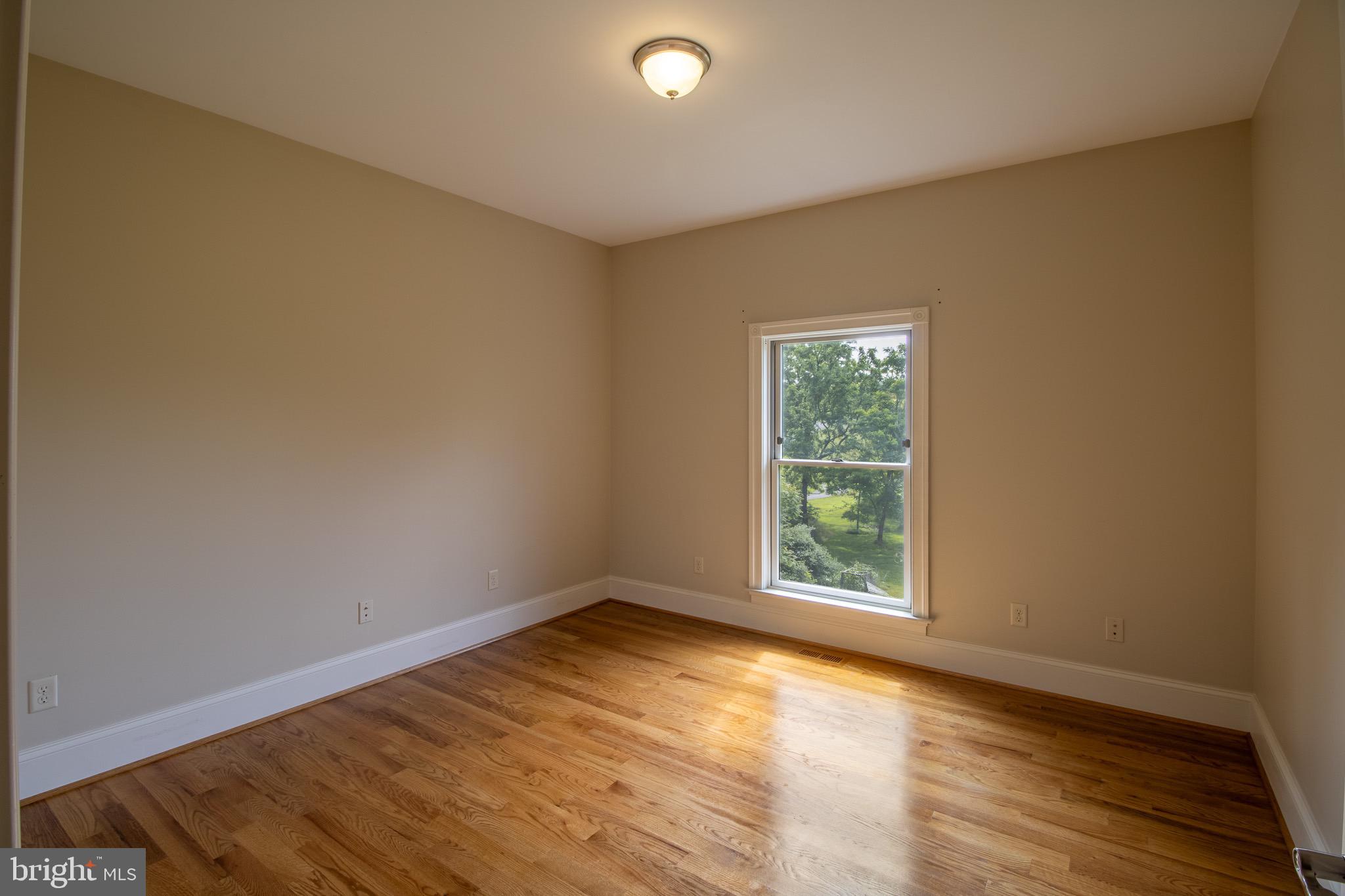 HERITAGE GROVE - Residential