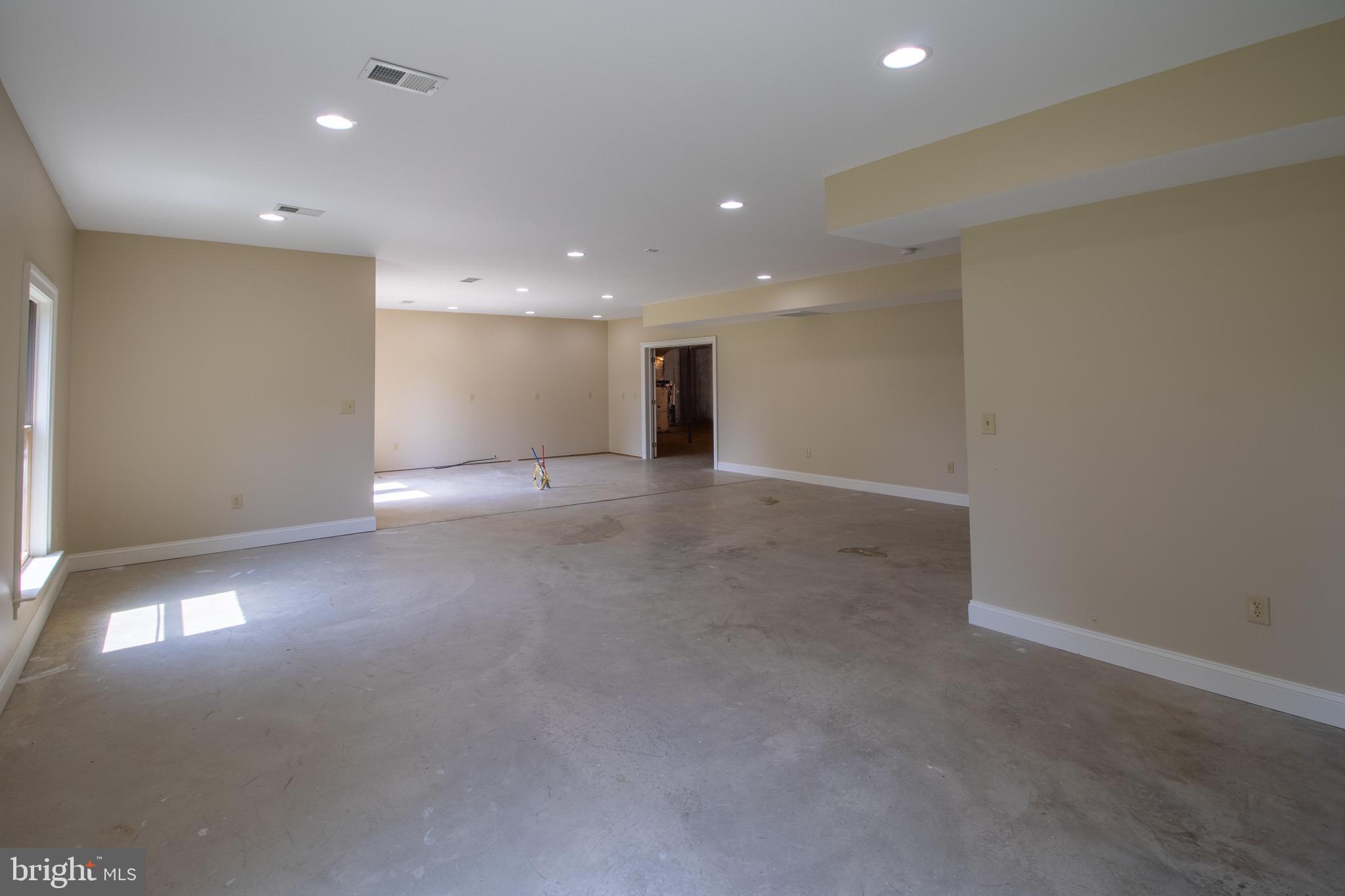 HERITAGE GROVE - Residential
