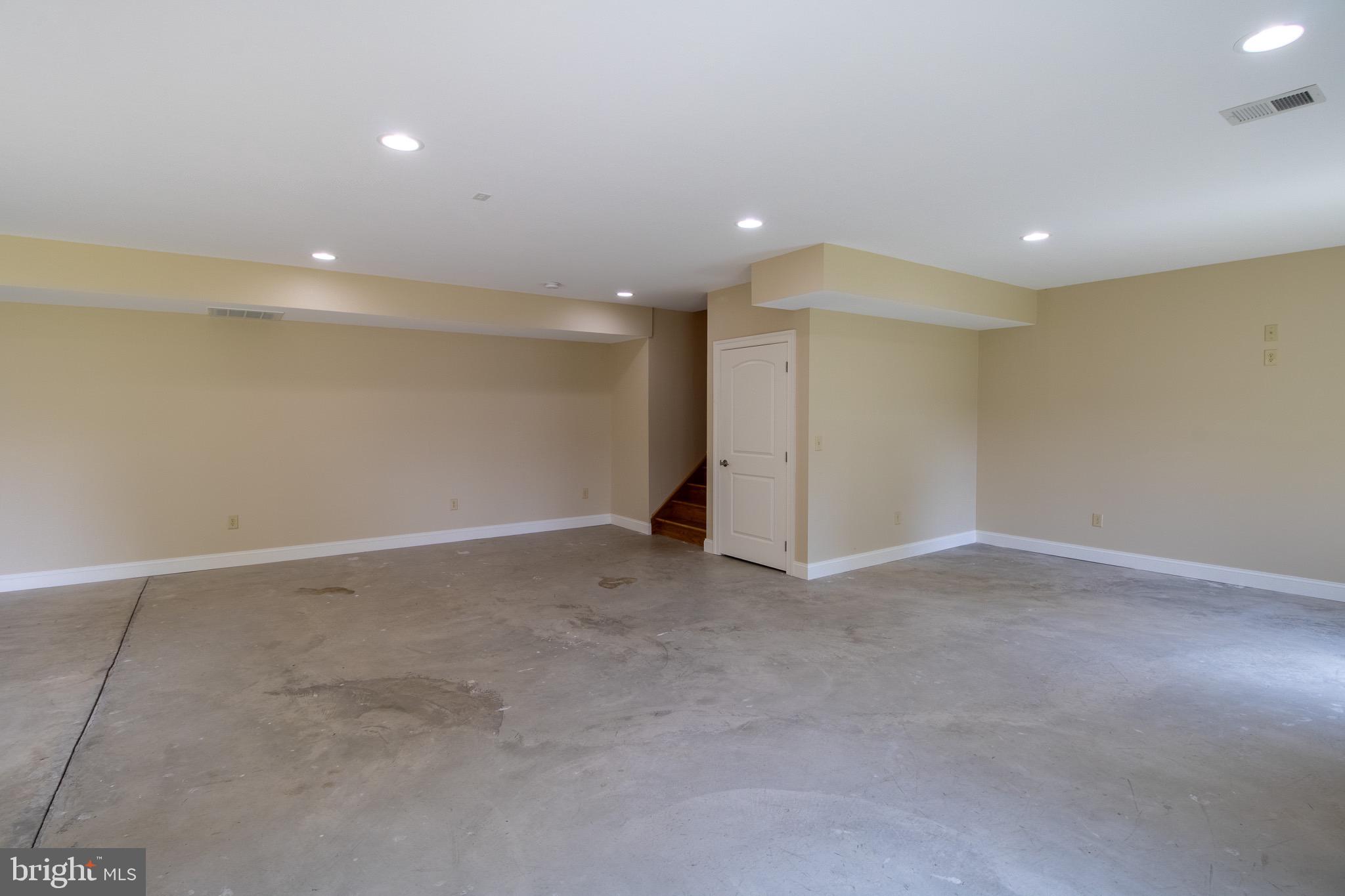 HERITAGE GROVE - Residential