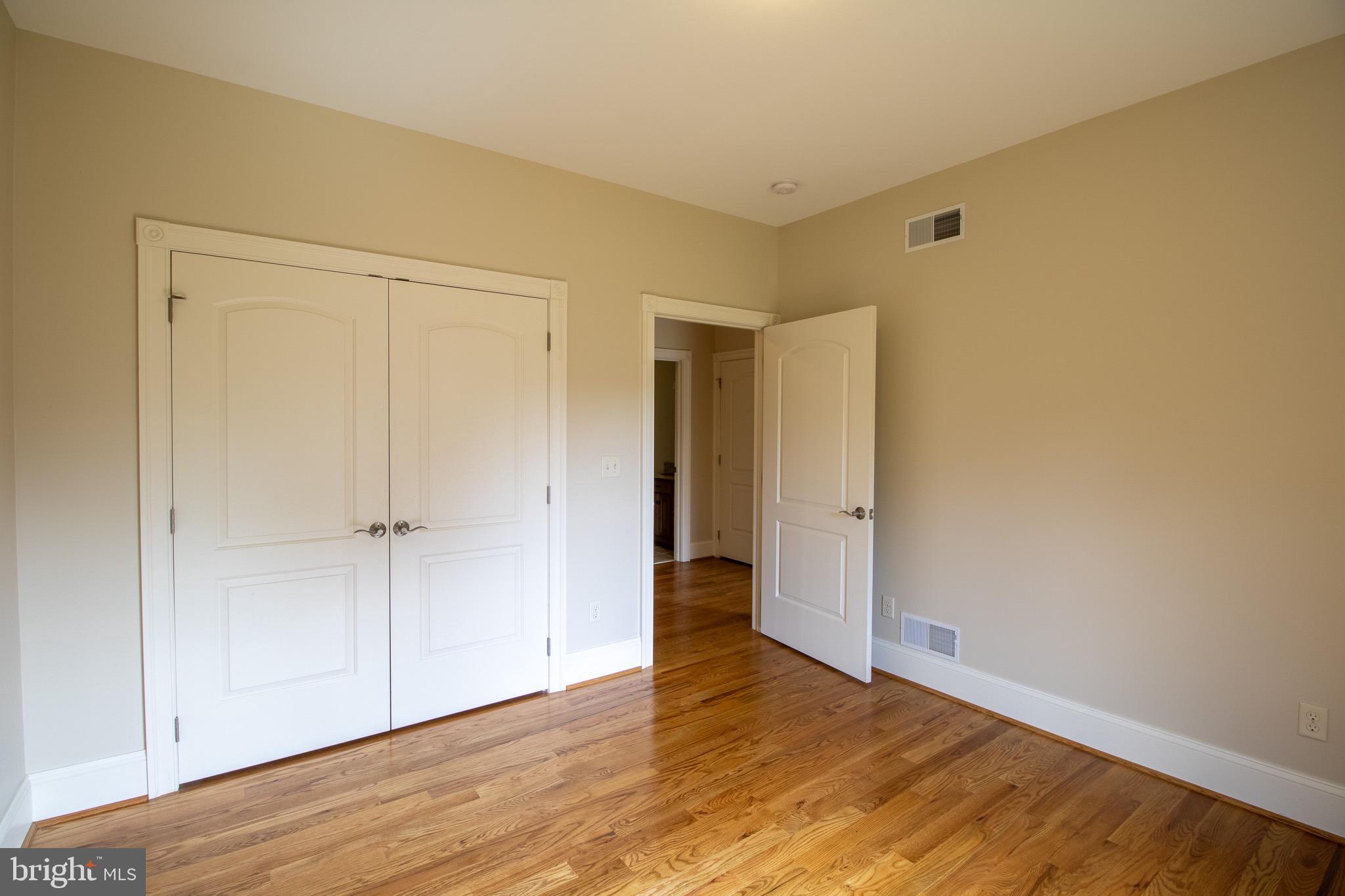 HERITAGE GROVE - Residential