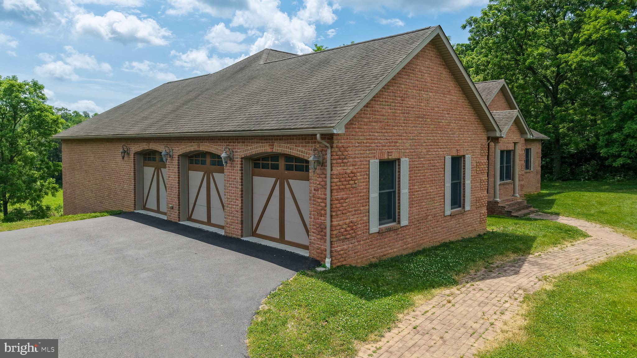 HERITAGE GROVE - Residential