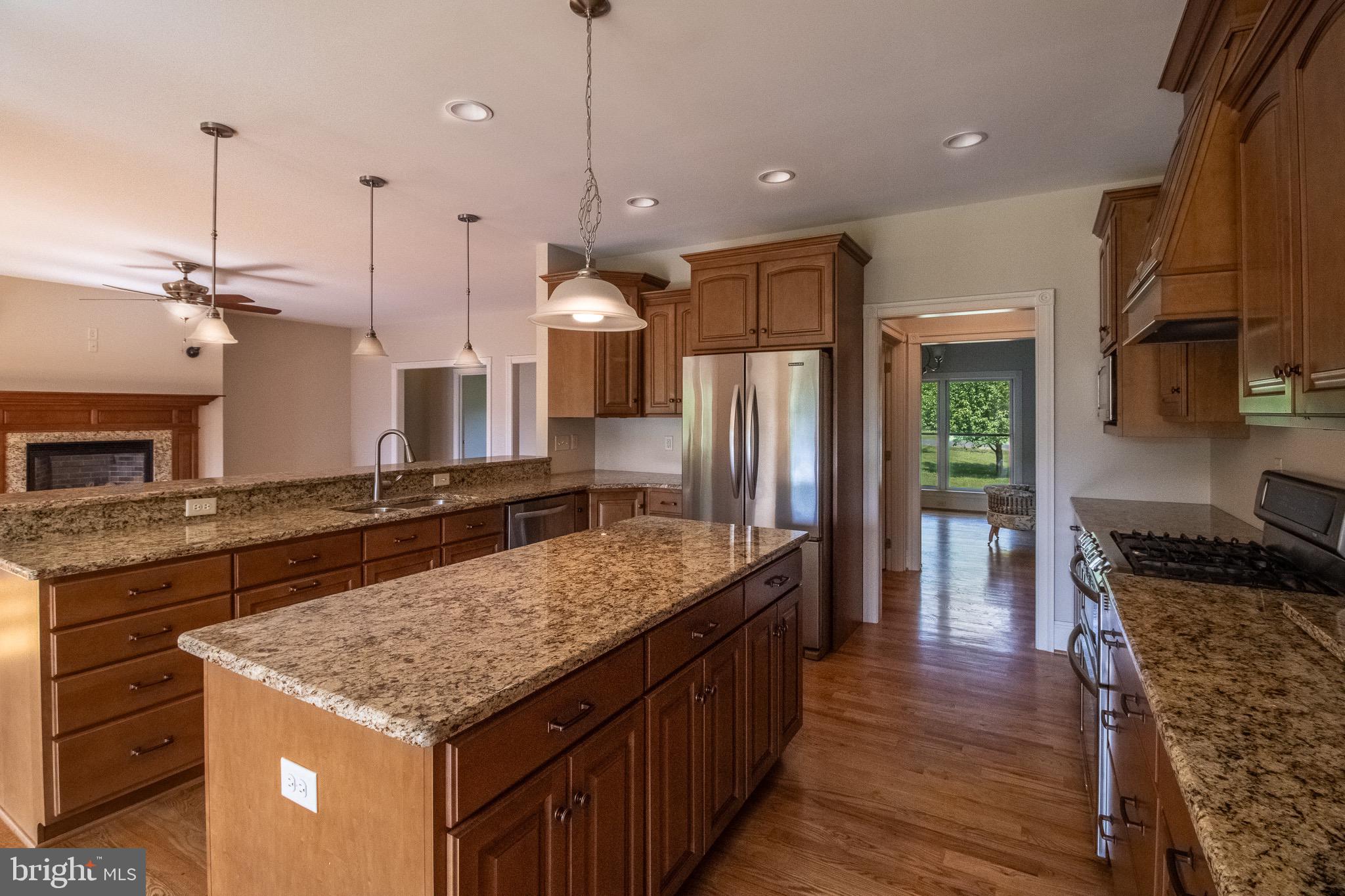 HERITAGE GROVE - Residential