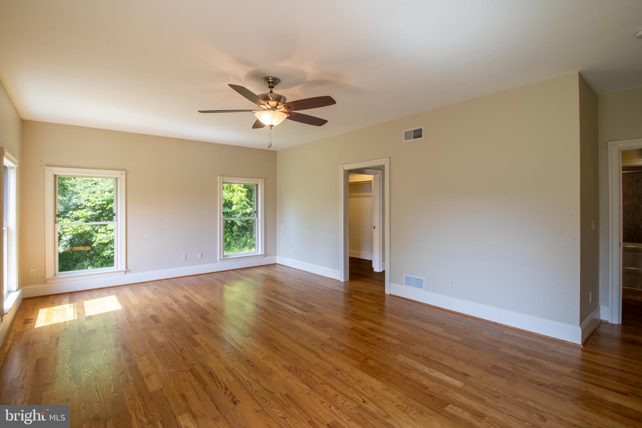 HERITAGE GROVE - Residential