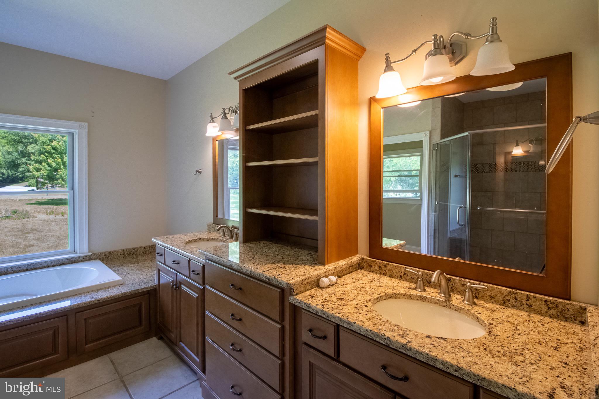 HERITAGE GROVE - Residential