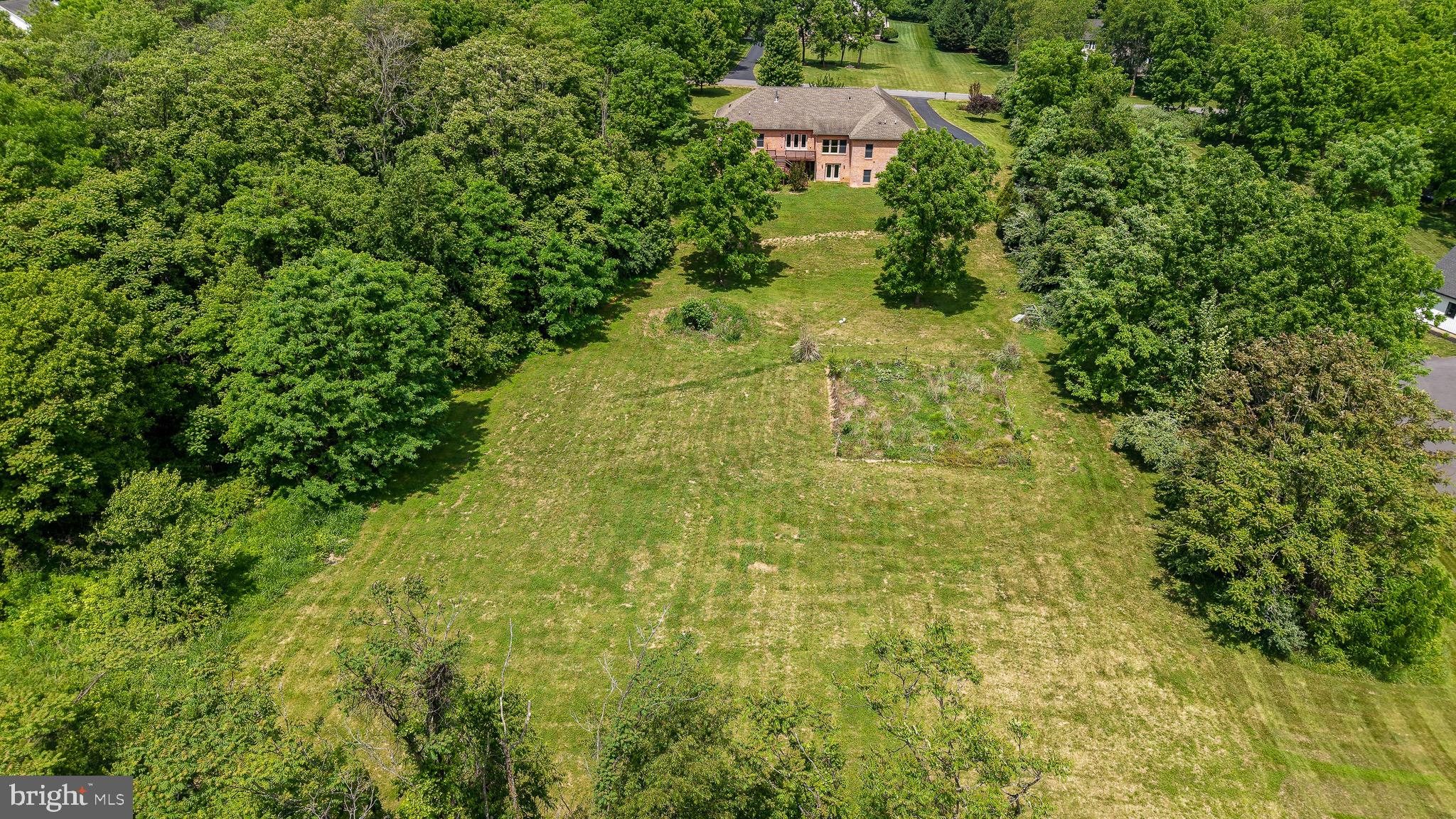 HERITAGE GROVE - Residential