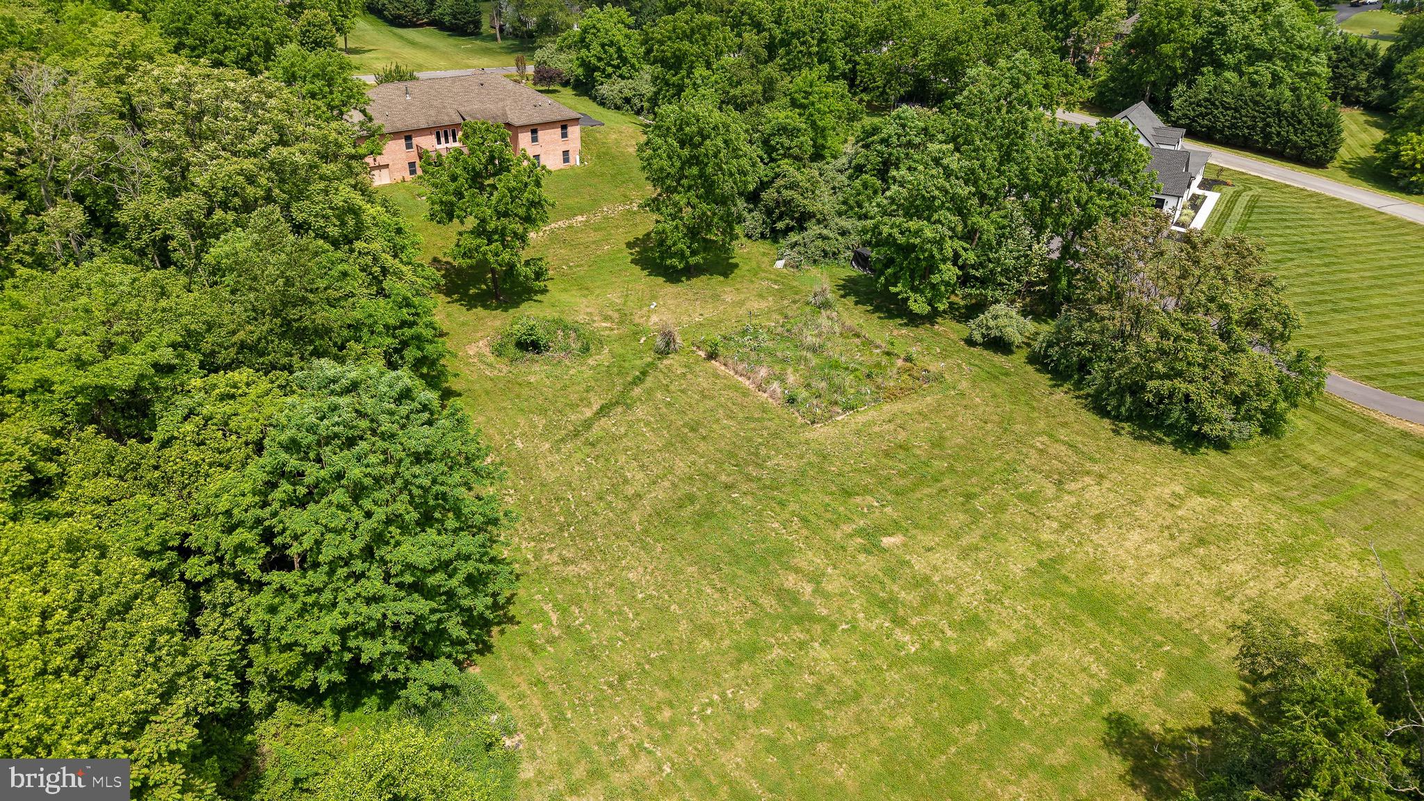 HERITAGE GROVE - Residential
