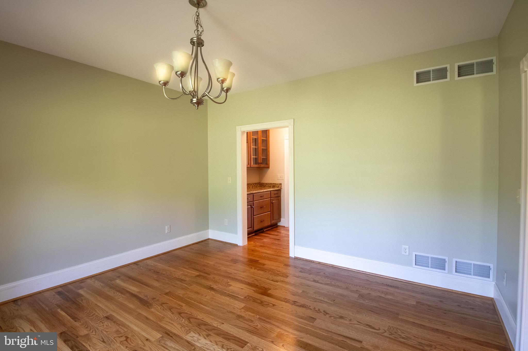 HERITAGE GROVE - Residential