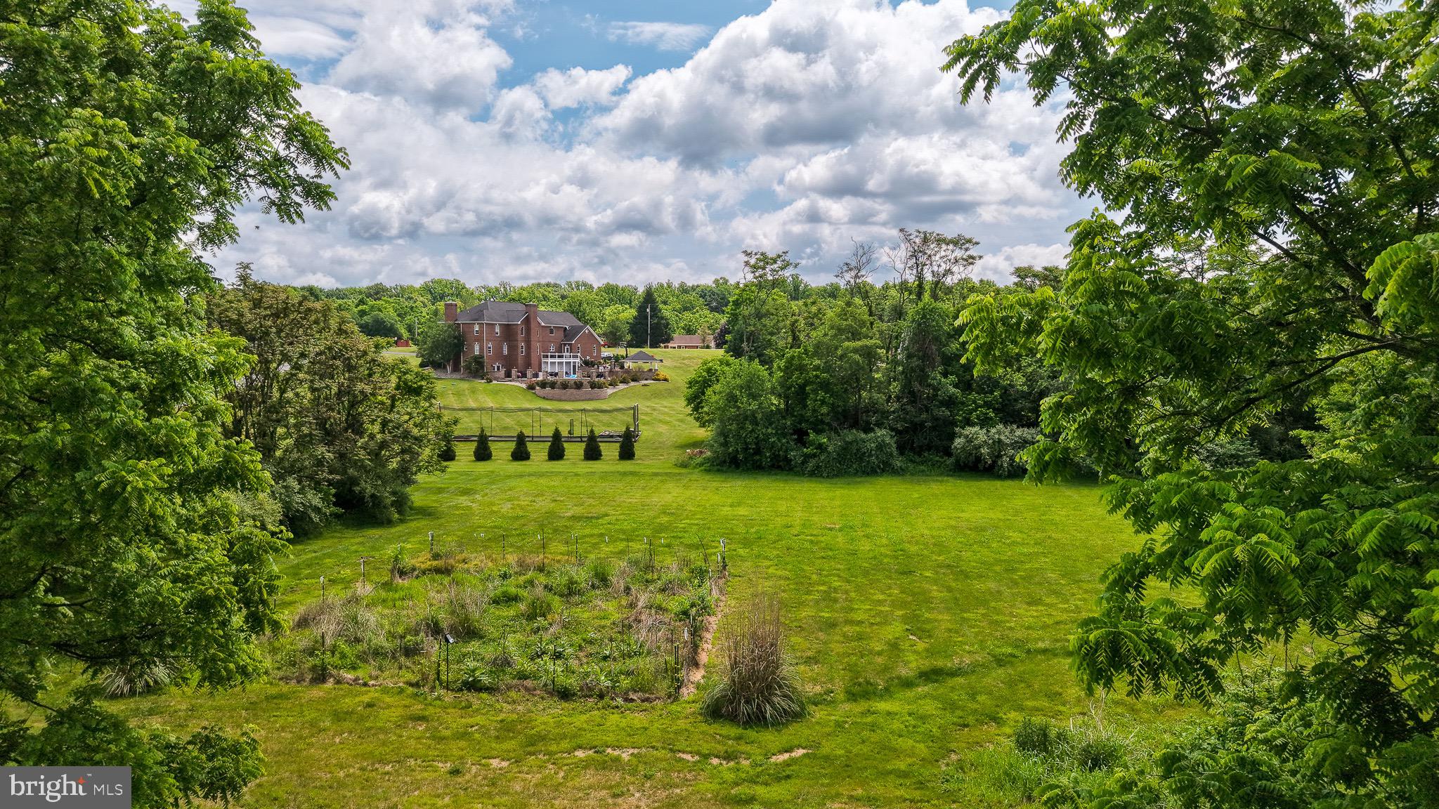 HERITAGE GROVE - Residential