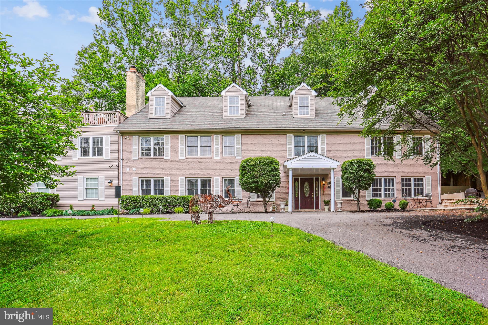 POTOMAC OUTSIDE - Residential