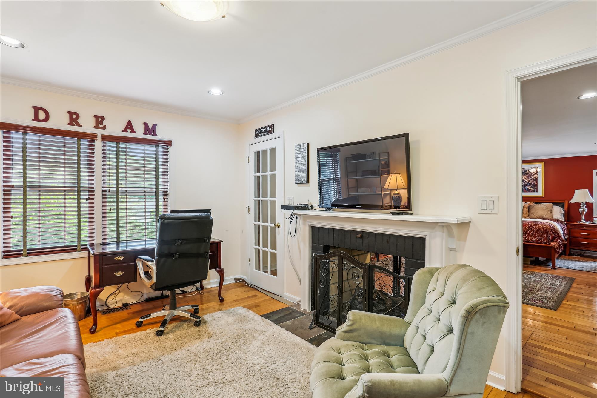POTOMAC OUTSIDE - Residential