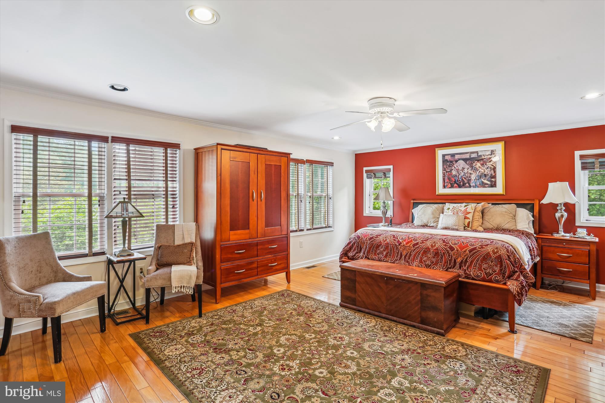 POTOMAC OUTSIDE - Residential