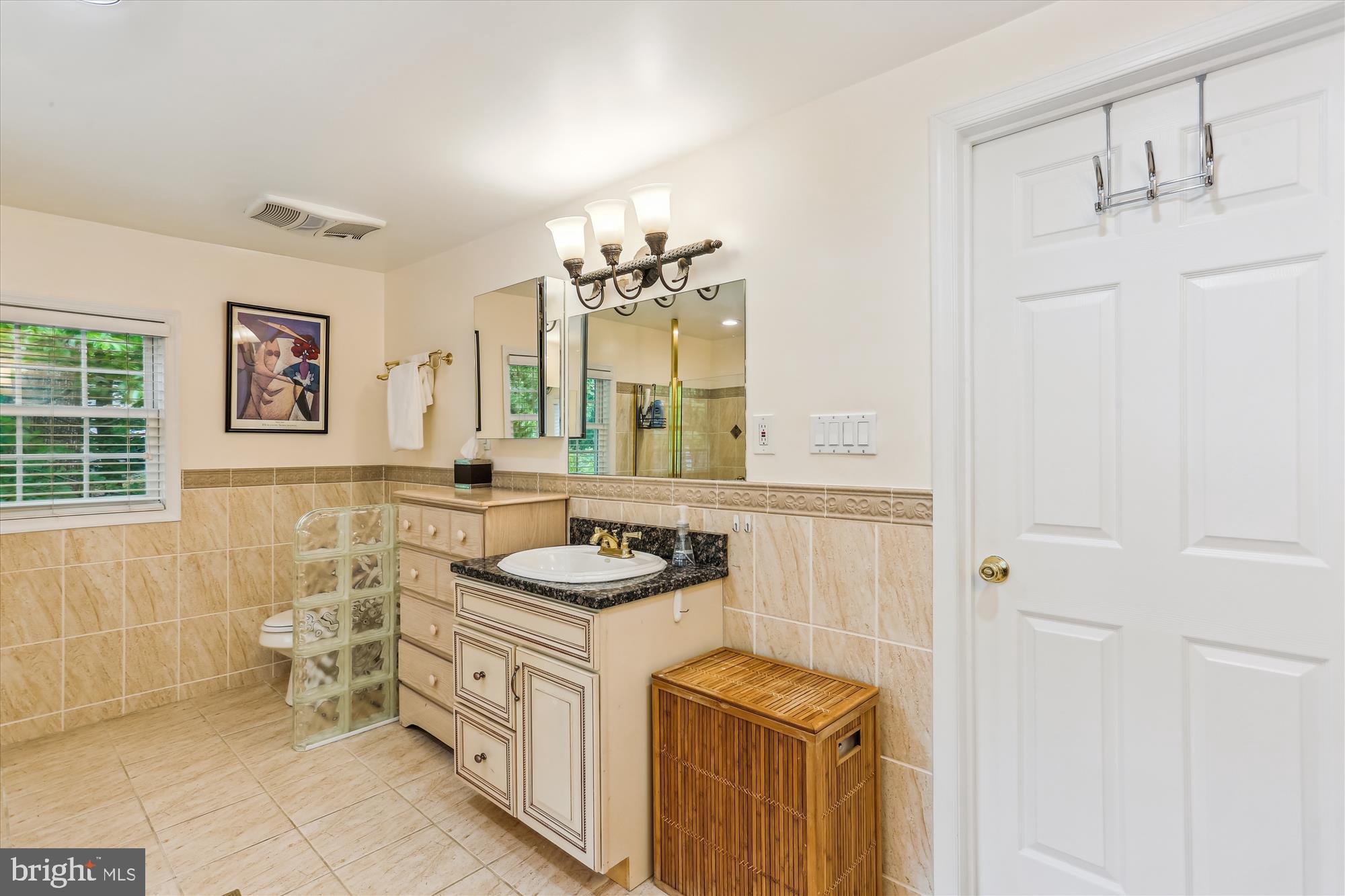 POTOMAC OUTSIDE - Residential