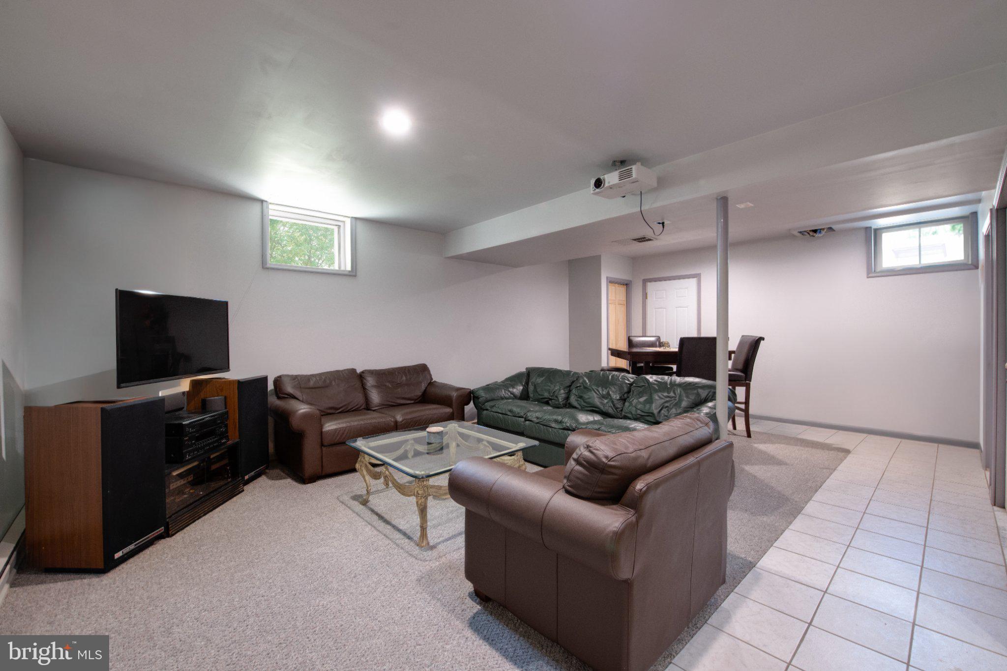 PISCATAWAY ESTATES - Residential