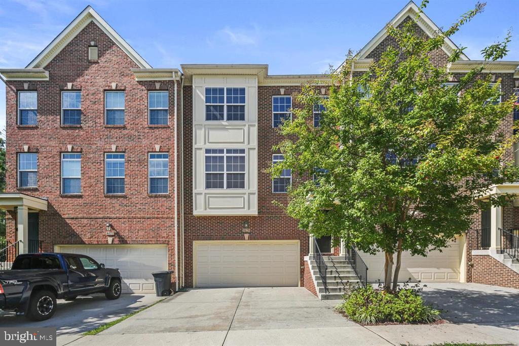 DEVONSHIRE TOWNHOMES - Residential
