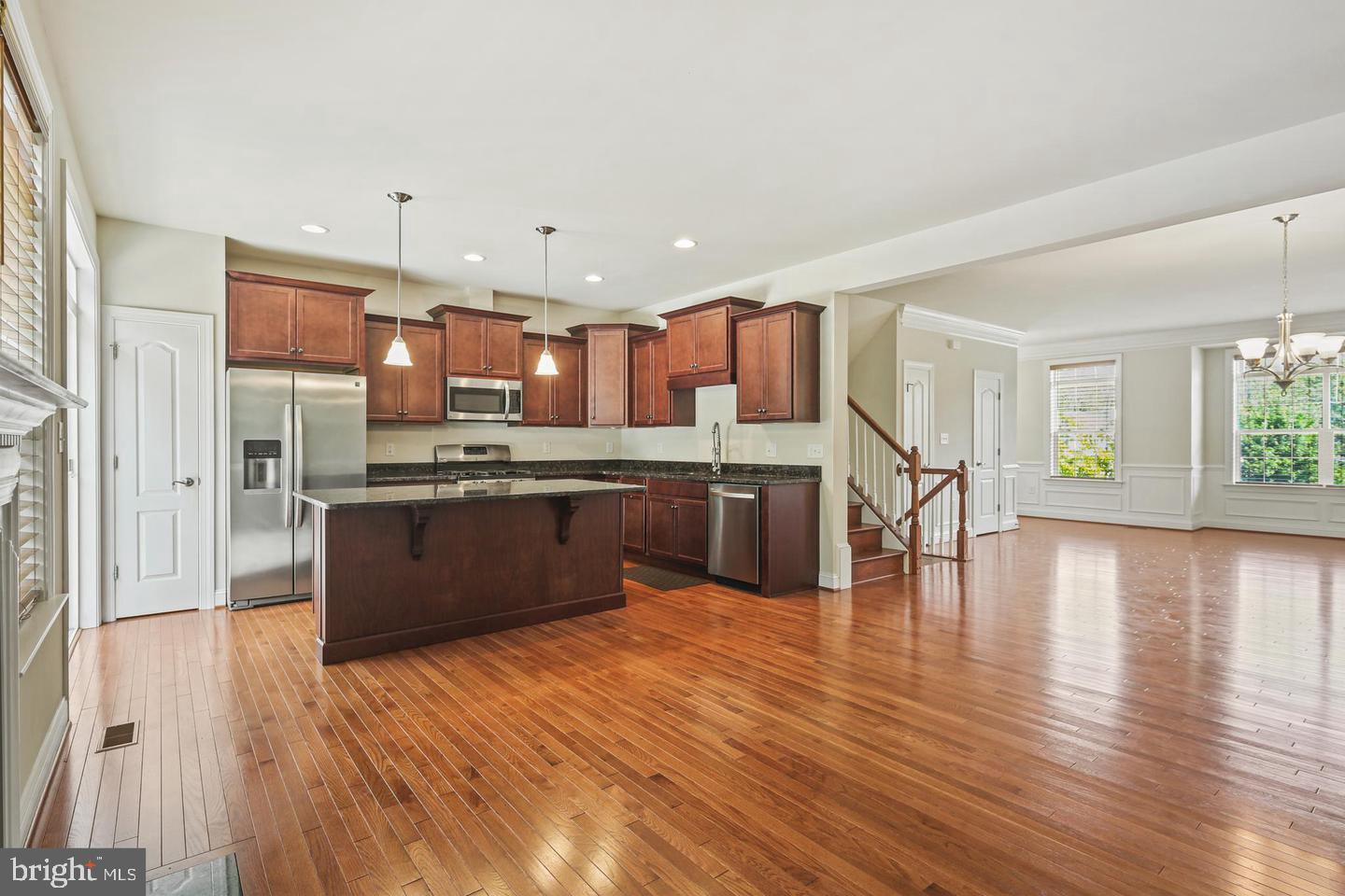 DEVONSHIRE TOWNHOMES - Residential