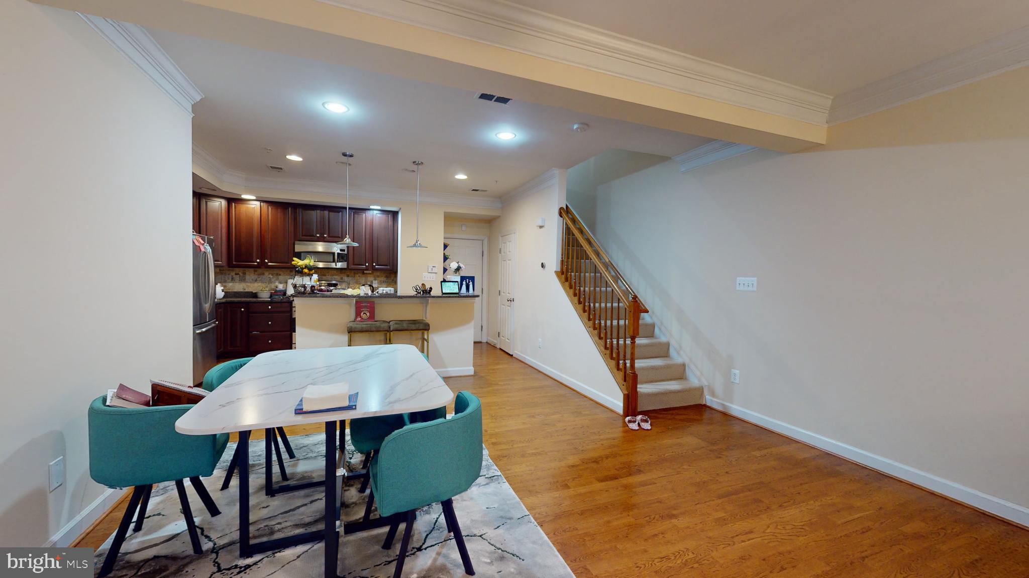RESIDENCES AT SULLIVAN - Residential Lease