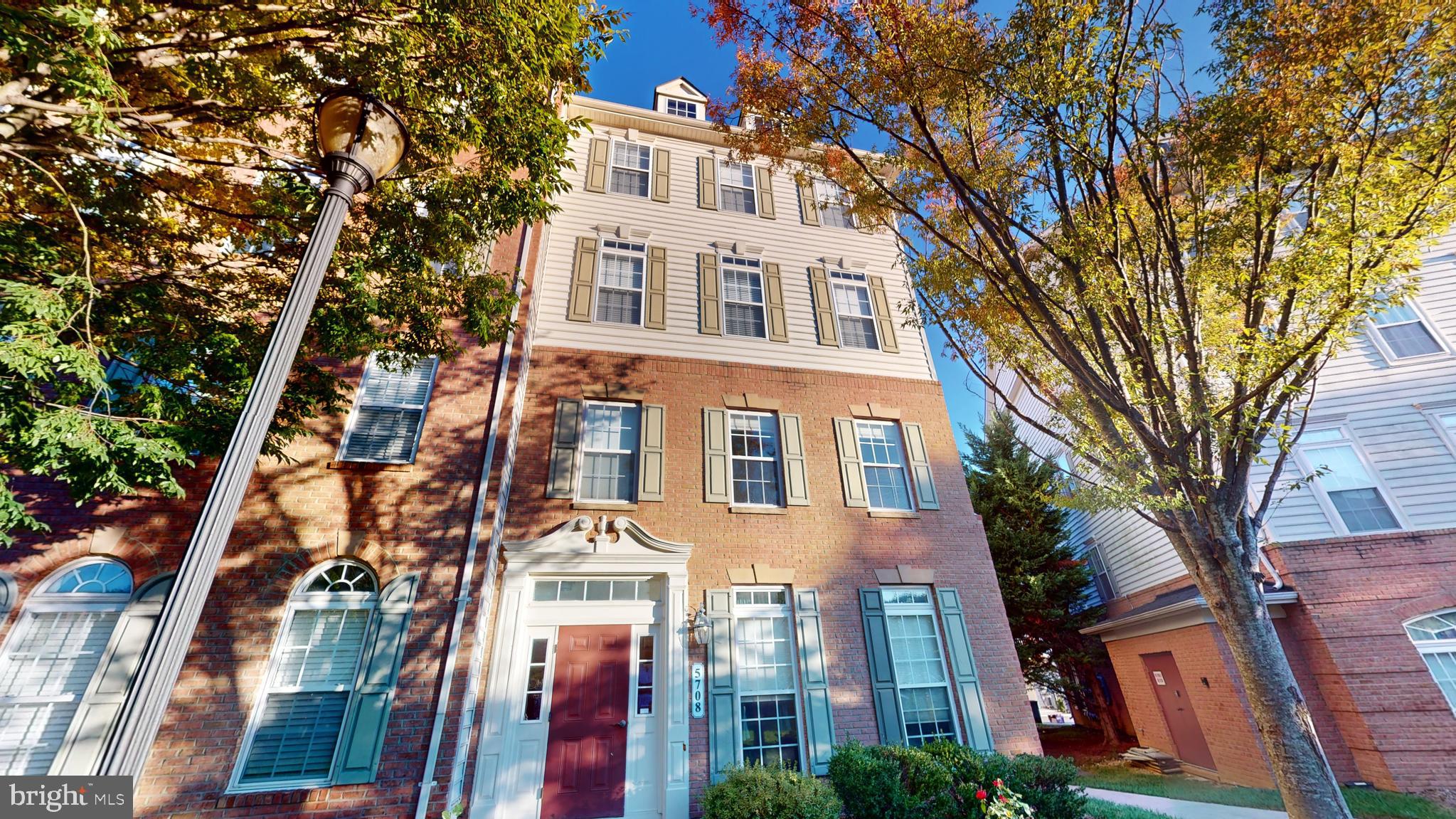 RESIDENCES AT SULLIVAN - Residential Lease