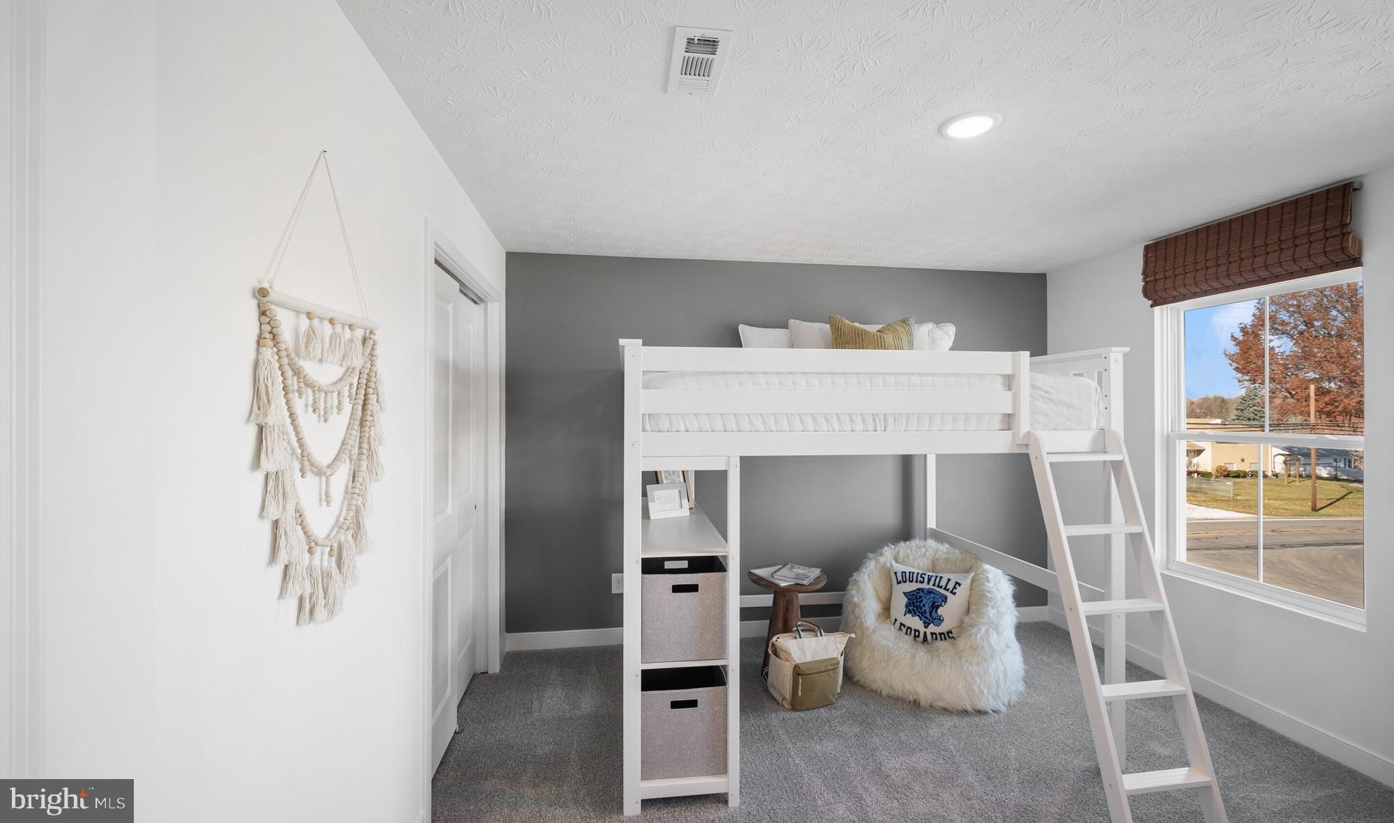 LIBERTY RUN - Residential