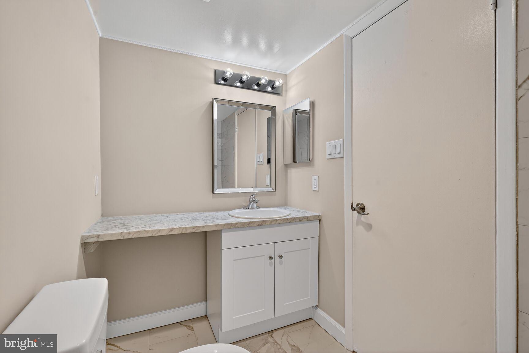 RACQUET CLUB - Residential