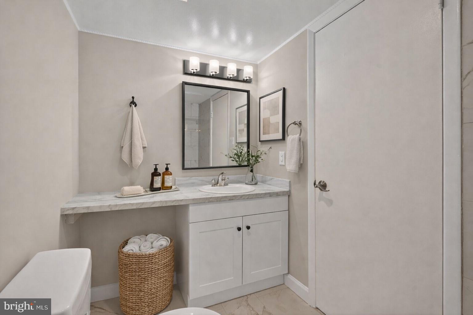 RACQUET CLUB - Residential