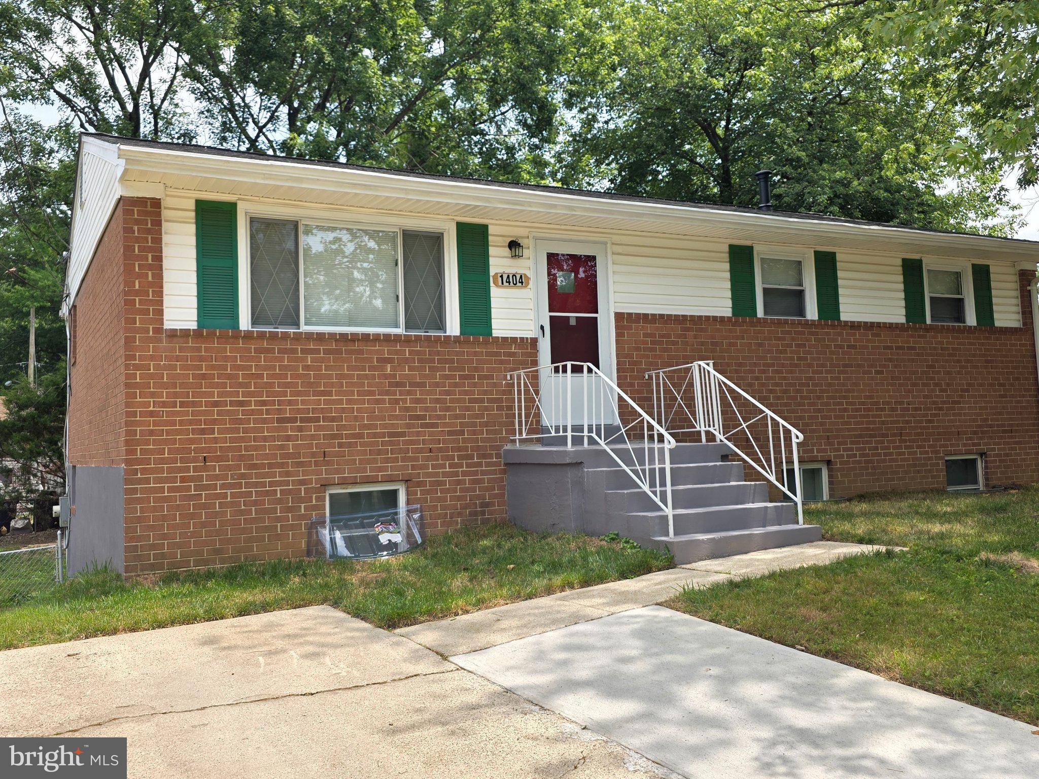 RITCHIE MANOR - Residential