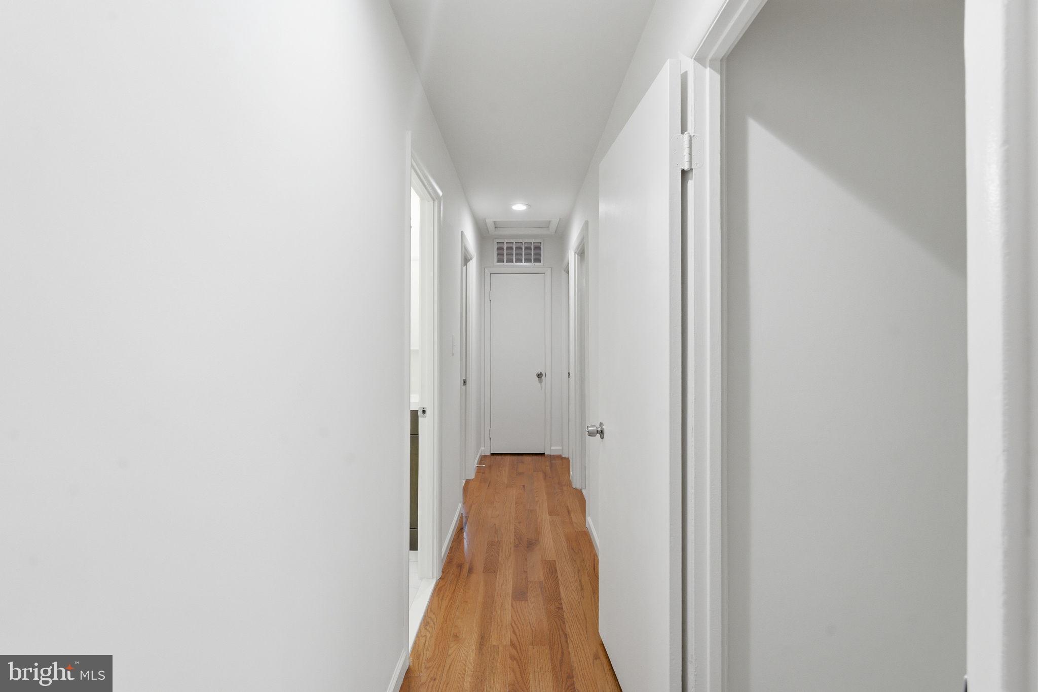 RITCHIE MANOR - Residential