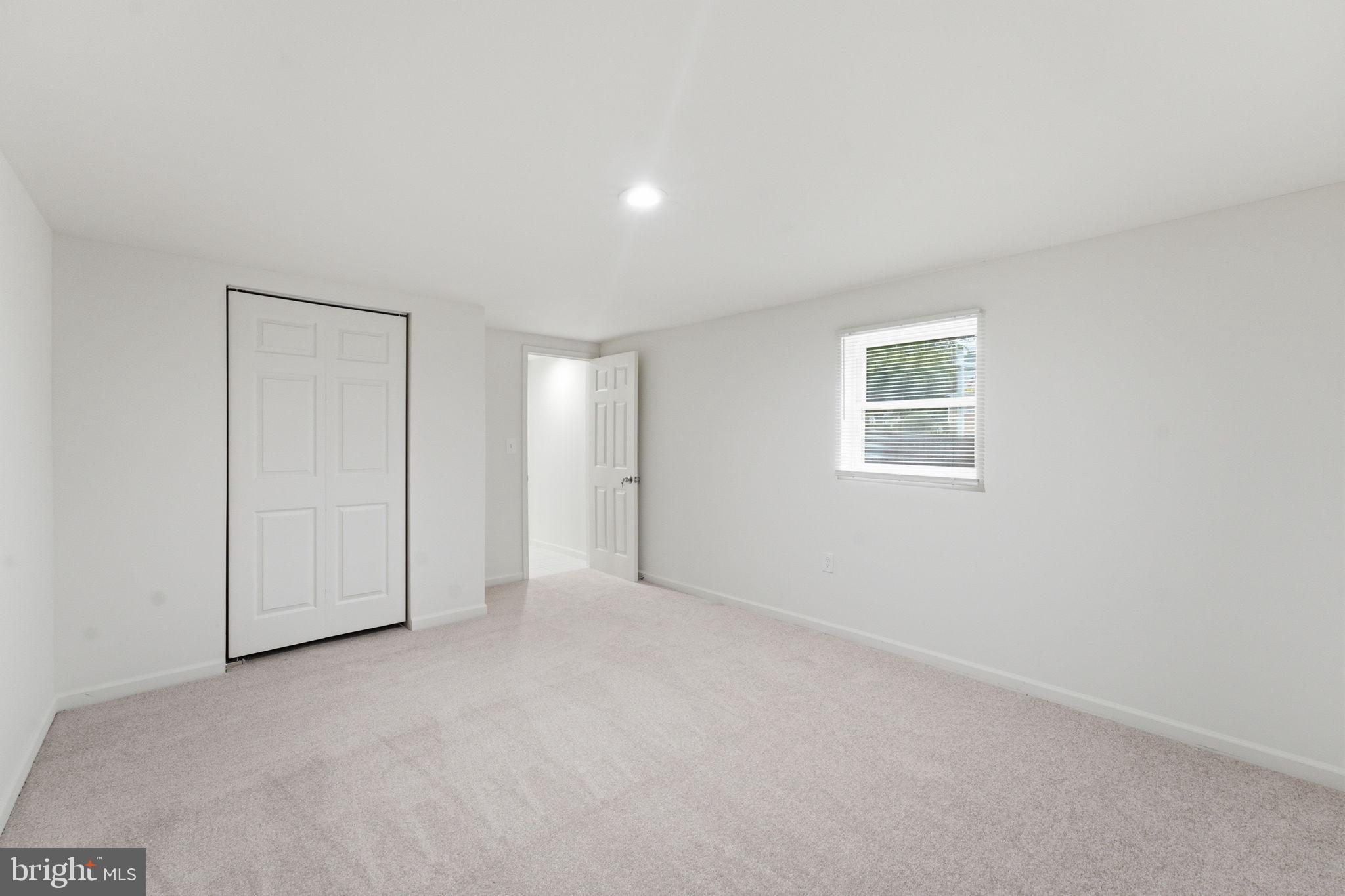 RITCHIE MANOR - Residential