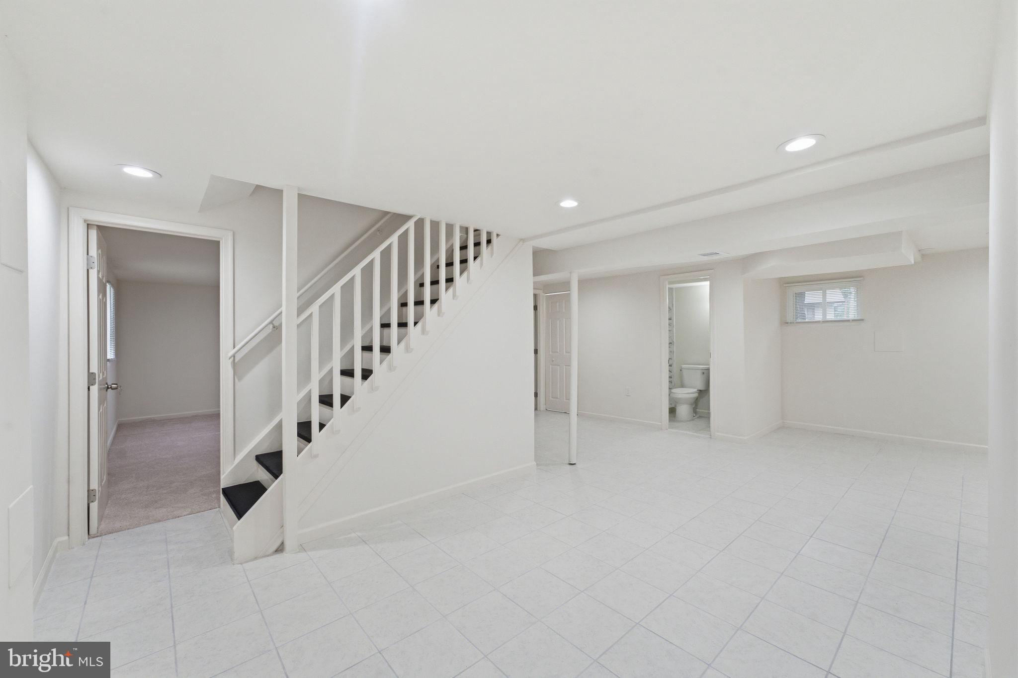 RITCHIE MANOR - Residential