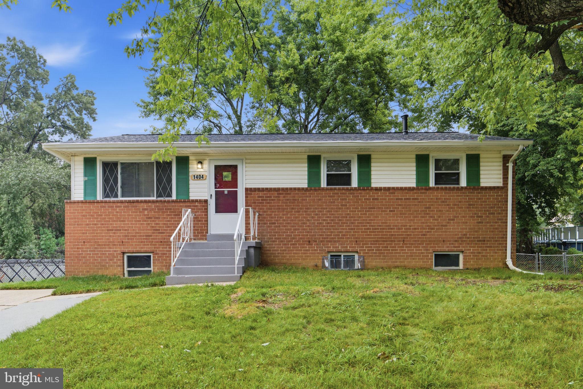 RITCHIE MANOR - Residential