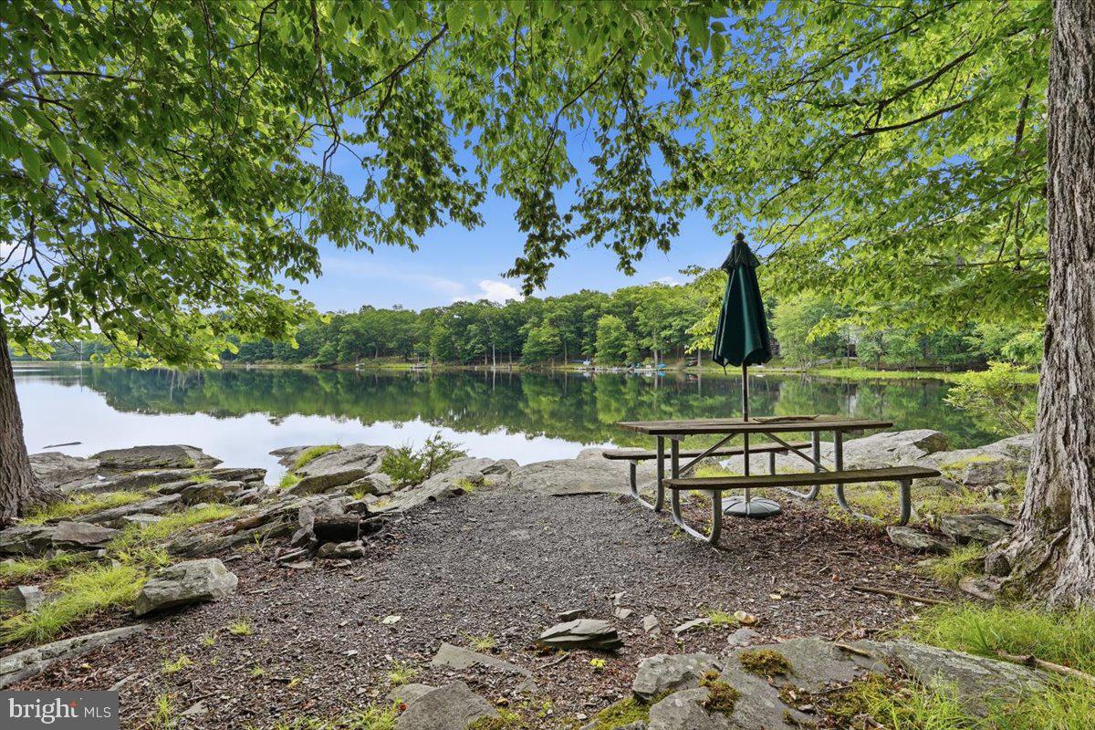 POCONO MOUNTAIN LAKE ESTATES - Residential