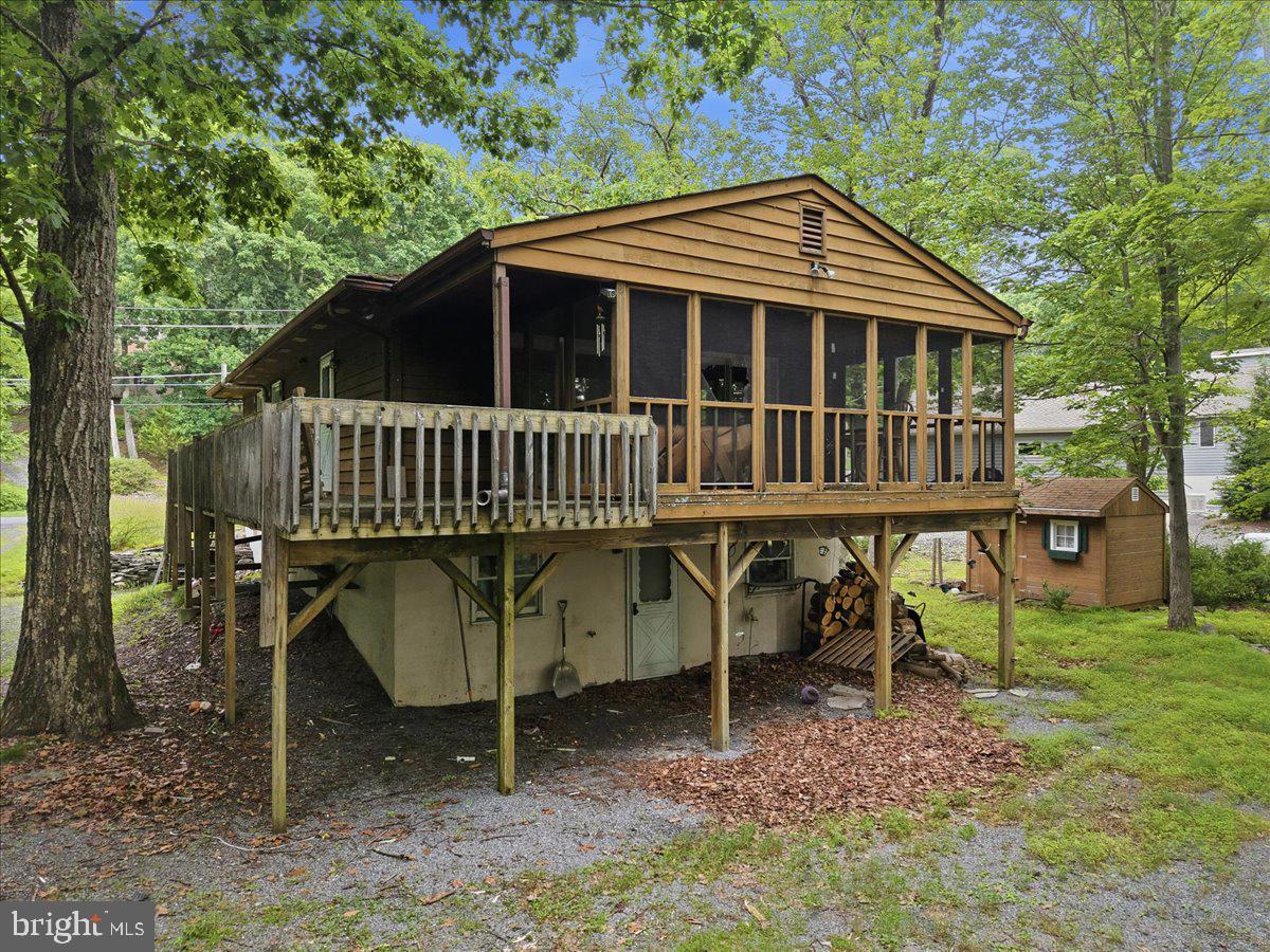 POCONO MOUNTAIN LAKE ESTATES - Residential