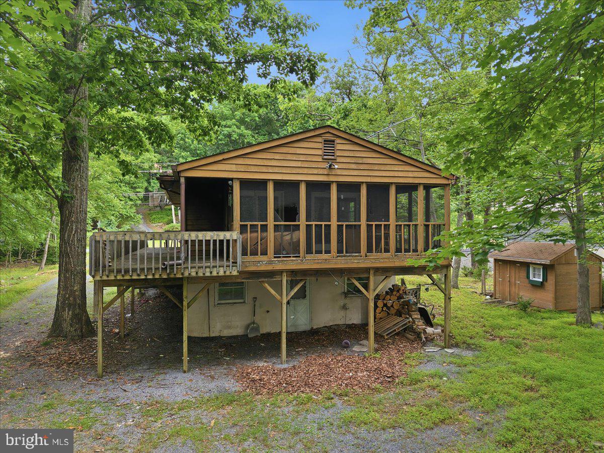 POCONO MOUNTAIN LAKE ESTATES - Residential