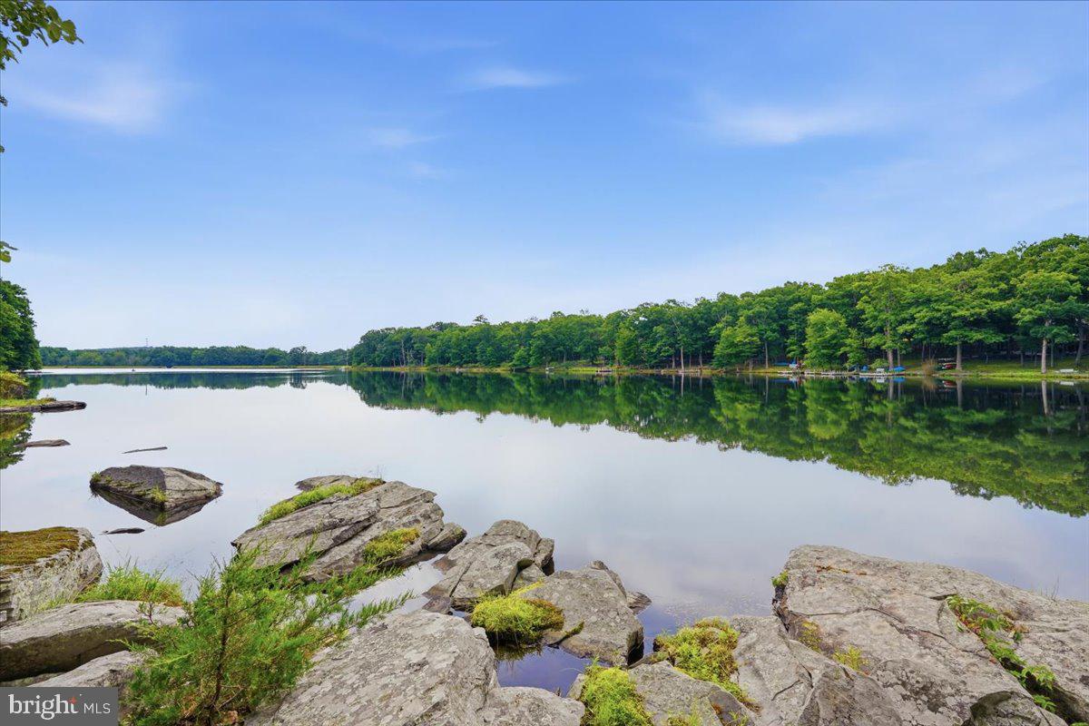 POCONO MOUNTAIN LAKE ESTATES - Residential