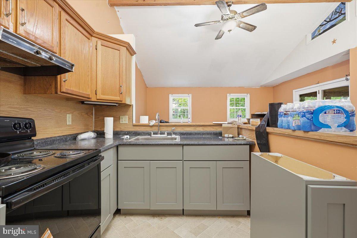POCONO MOUNTAIN LAKE ESTATES - Residential