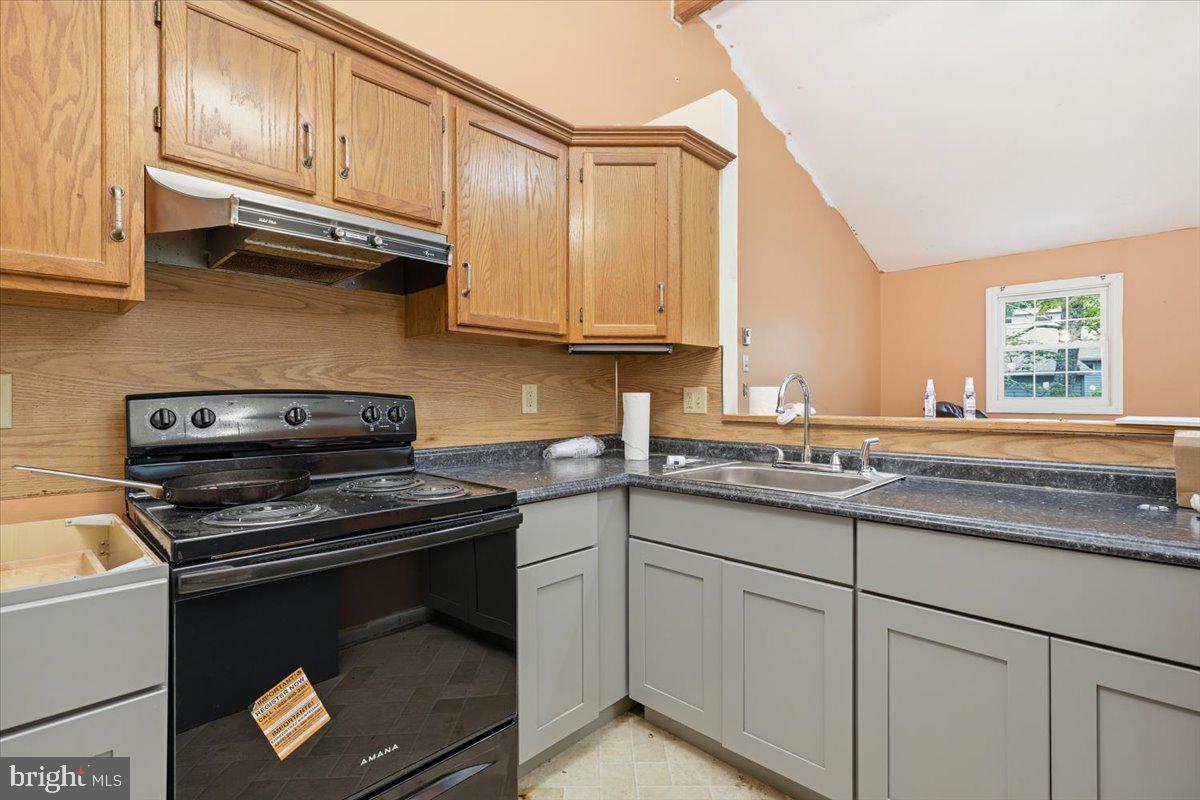 POCONO MOUNTAIN LAKE ESTATES - Residential