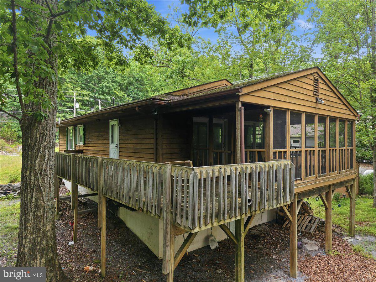 POCONO MOUNTAIN LAKE ESTATES - Residential