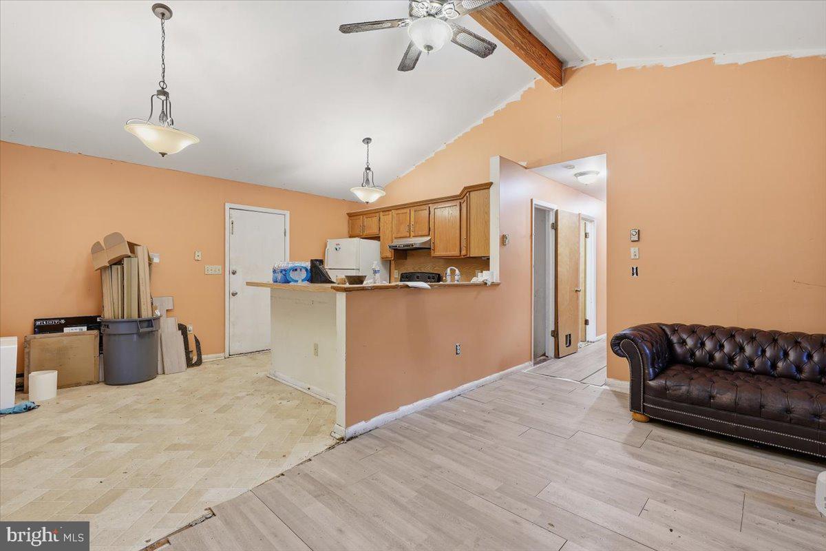 POCONO MOUNTAIN LAKE ESTATES - Residential