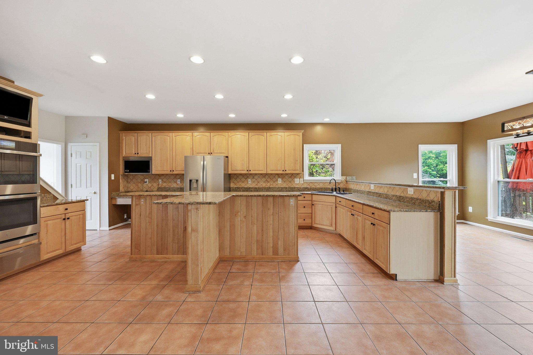COUNTY VIEW - Residential