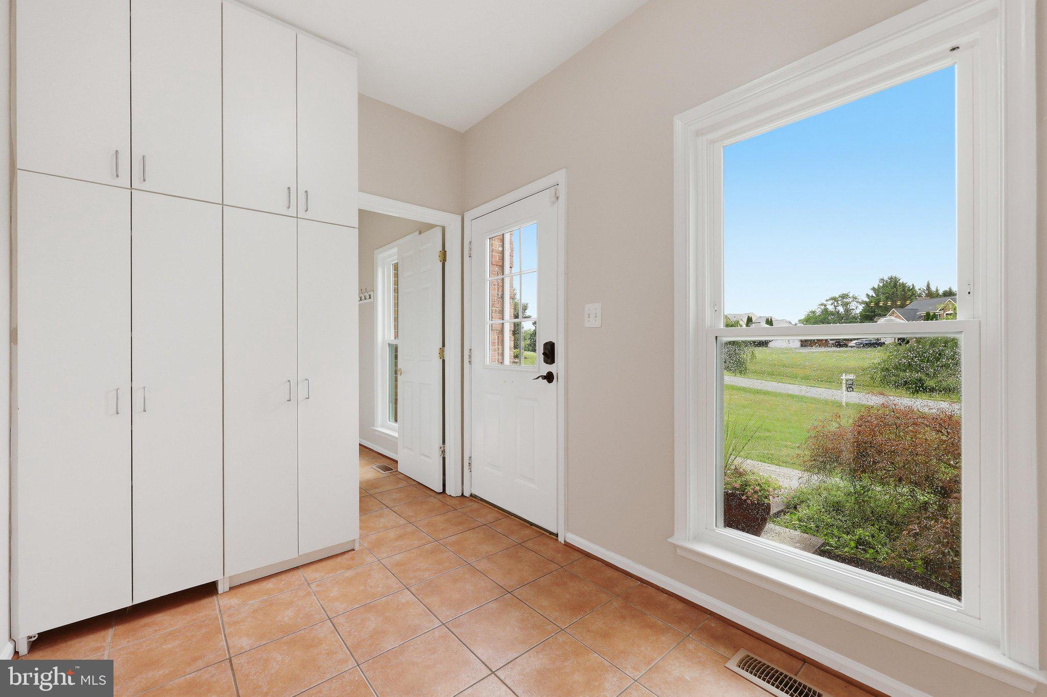 COUNTY VIEW - Residential