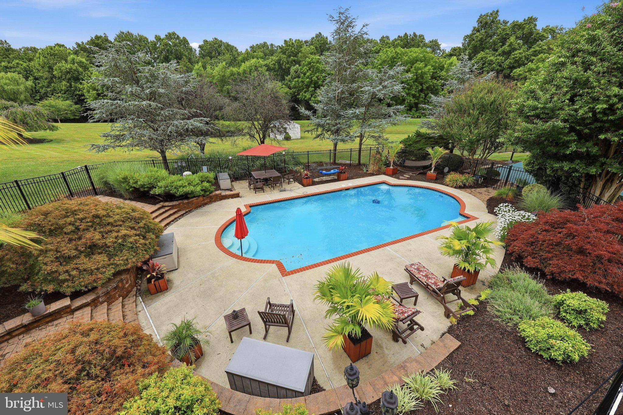 COUNTY VIEW - Residential