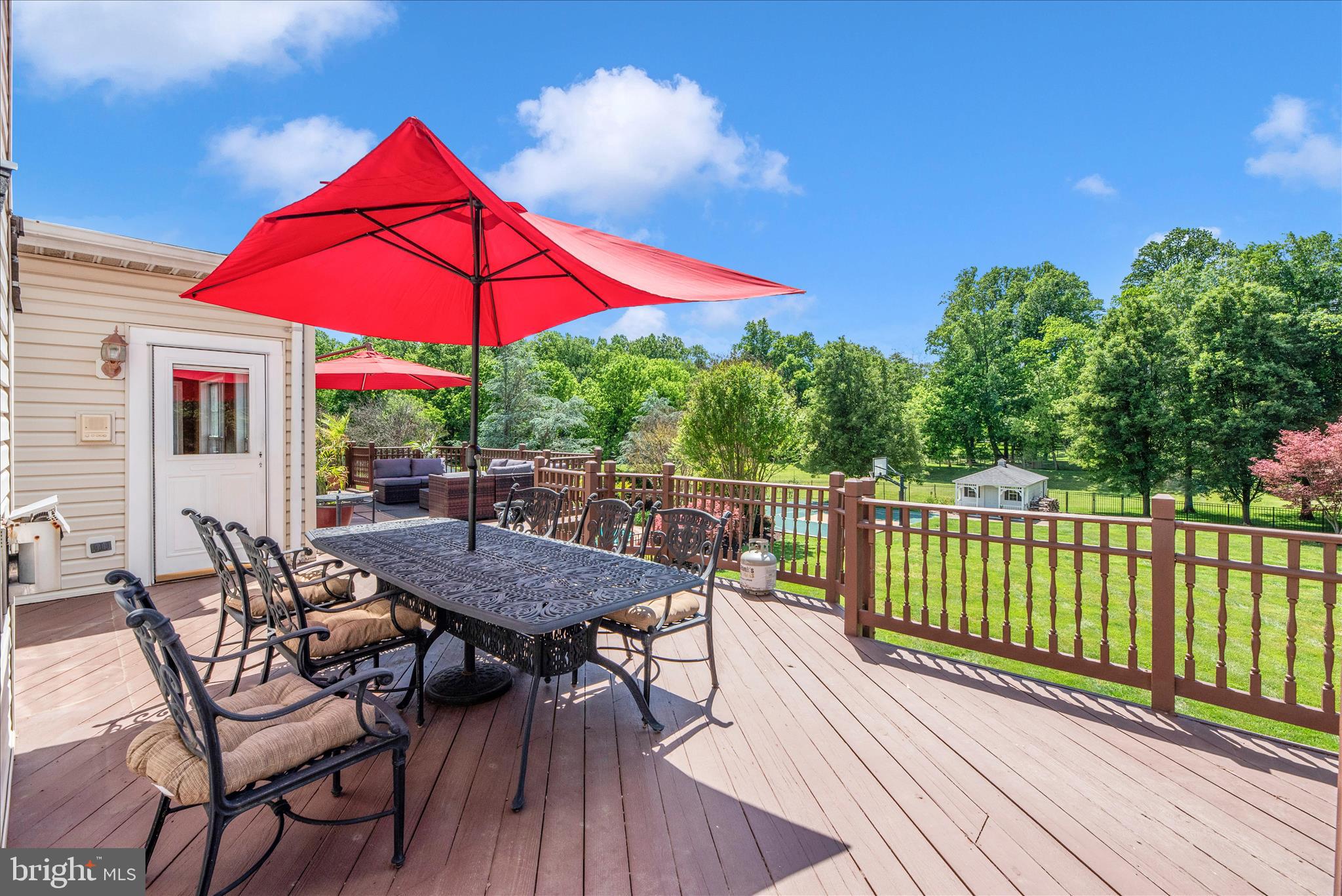 COUNTY VIEW - Residential